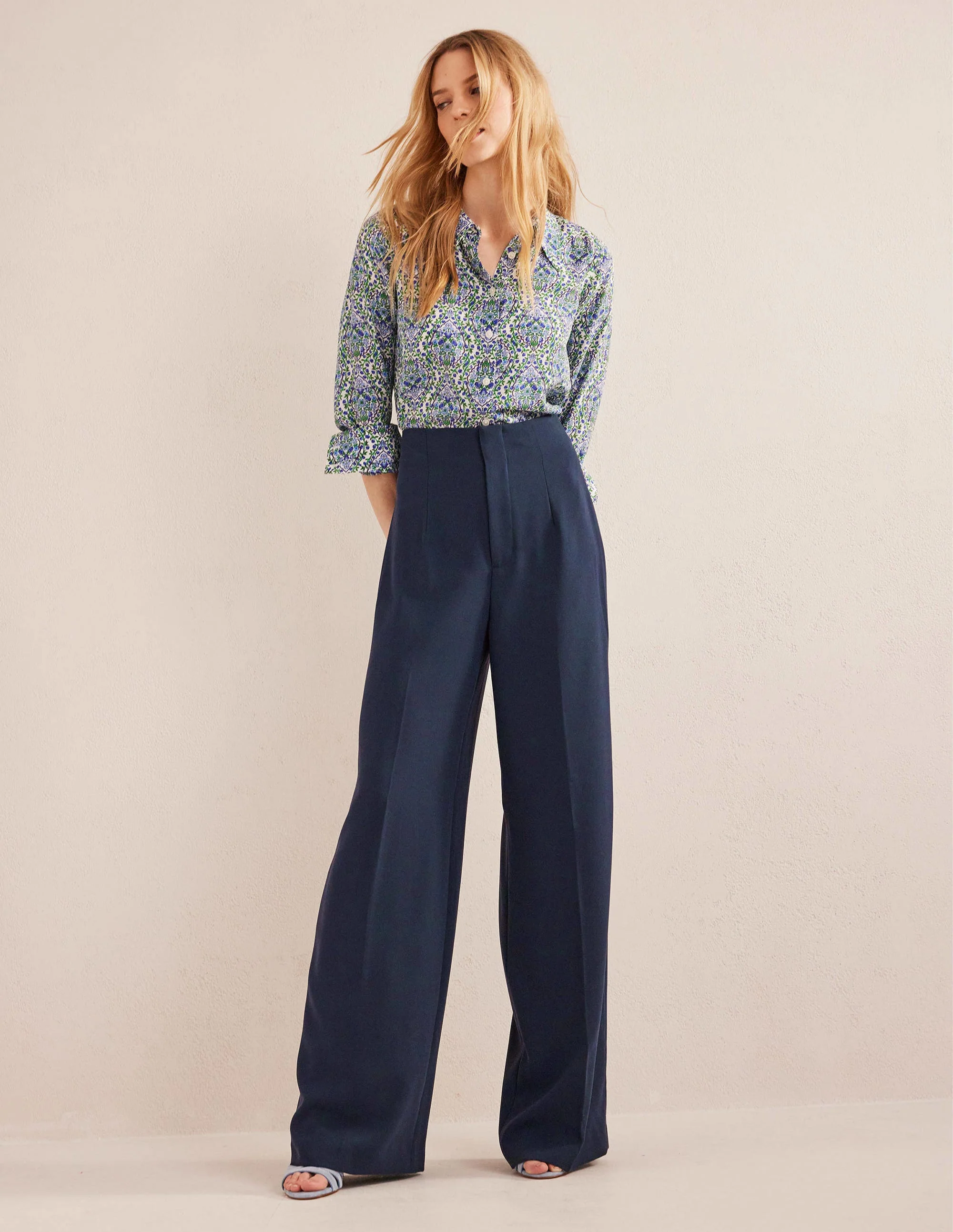 Krepphose mit weitem Bein-Marineblau