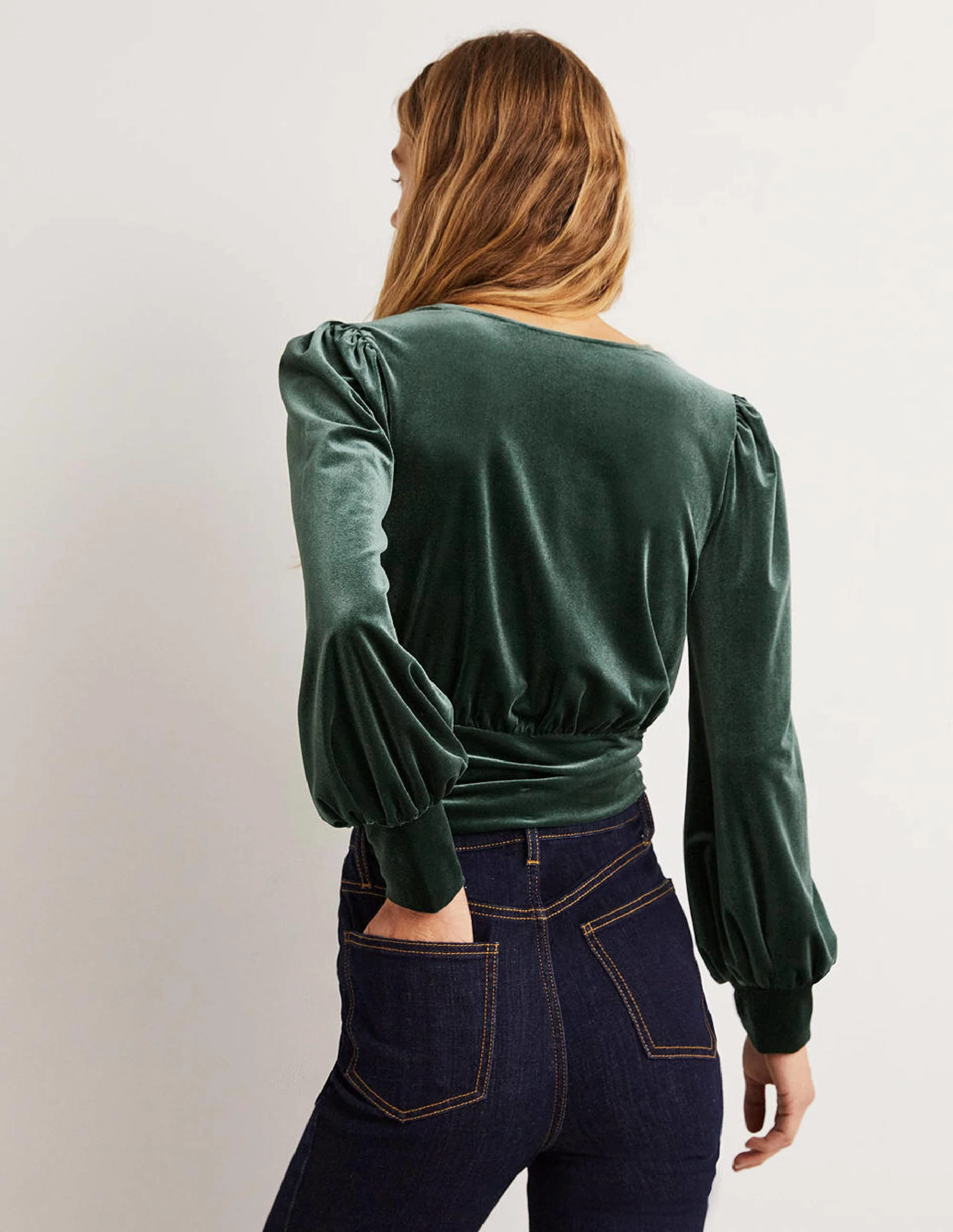 Kurz geschnittenes Blousonoberteil aus Samt-Onyxgrün - Image 3