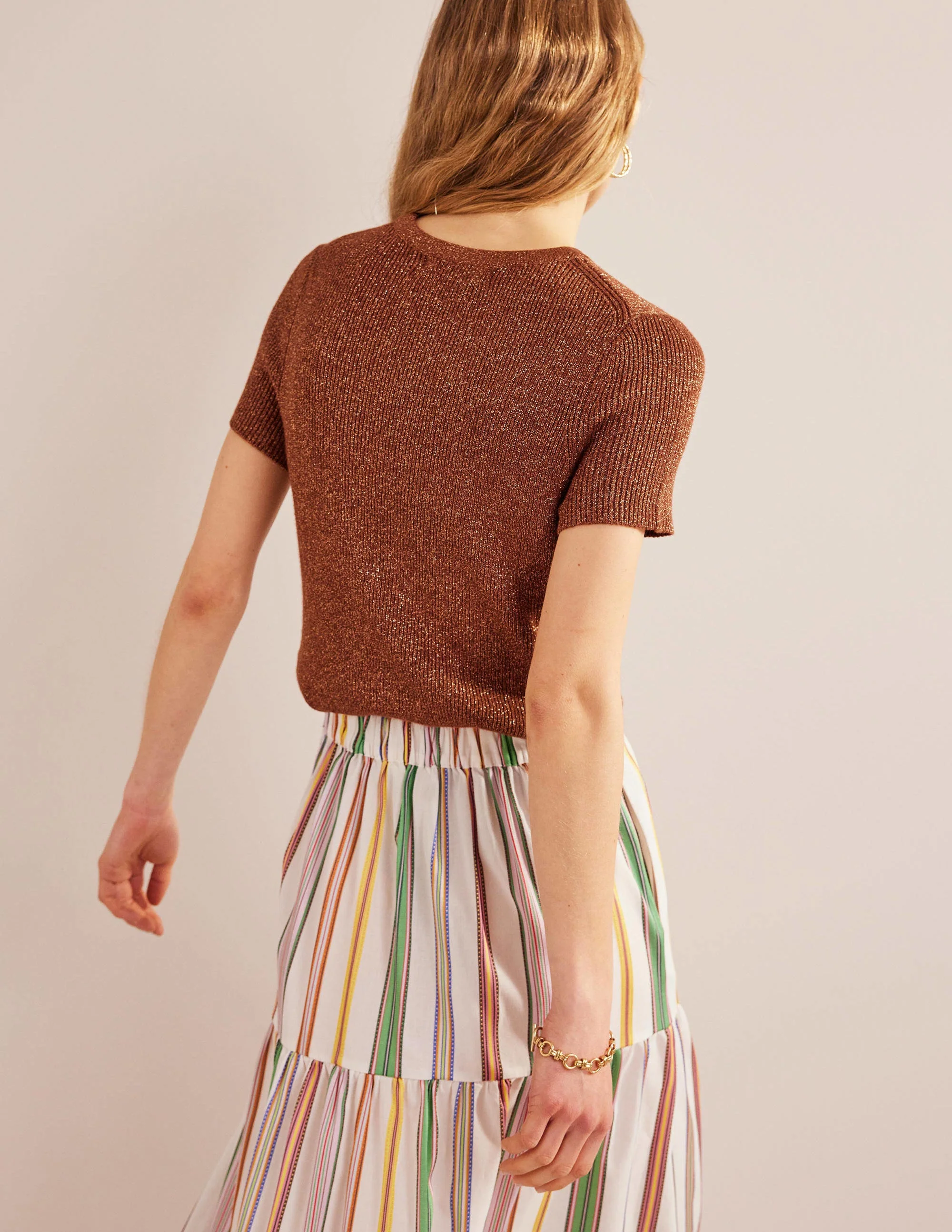 Kurz geschnittenes T-Shirt mit Glitzergarn-Cognac-Bronze, Goldglitzer - Image 3