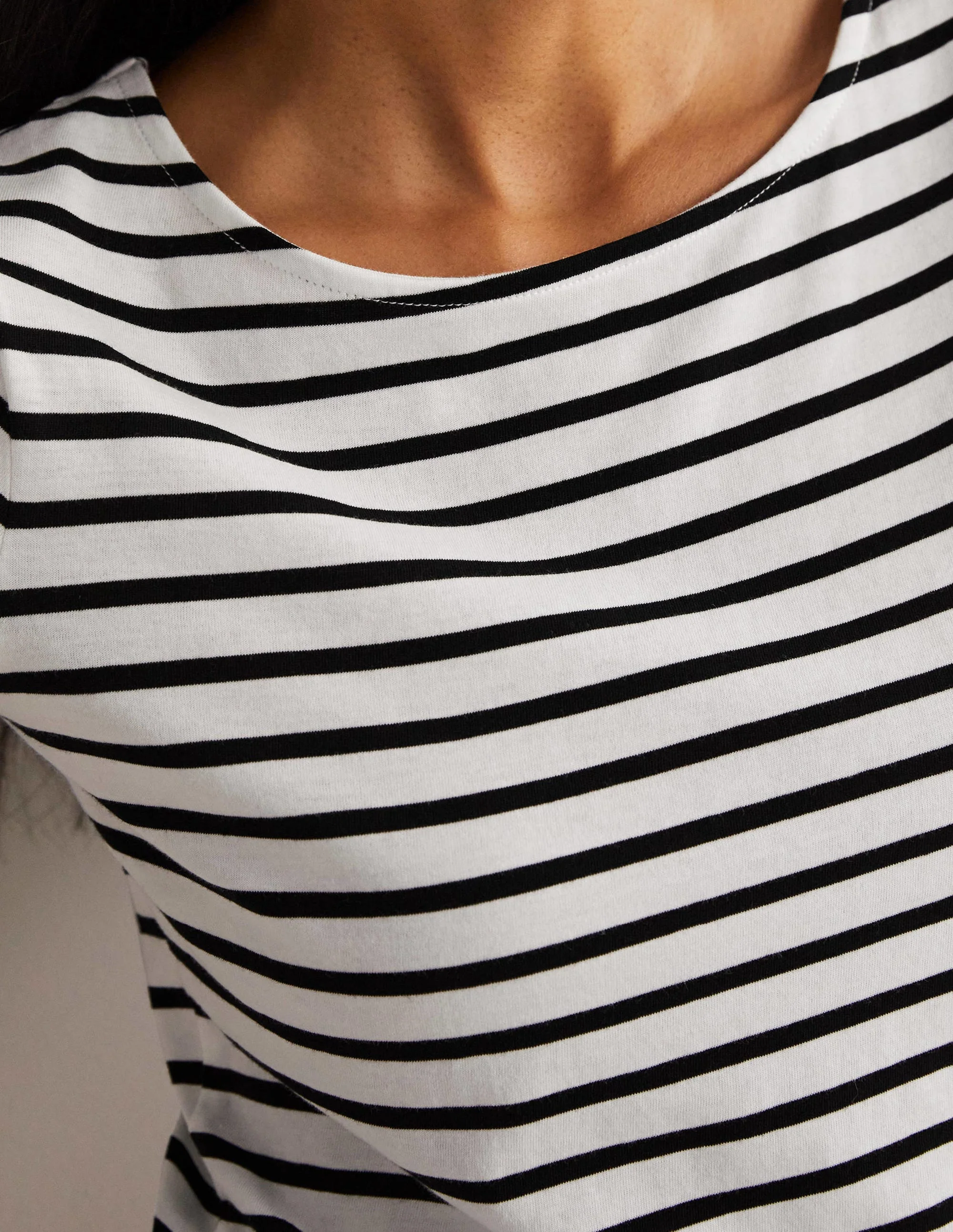 Kurzärmliges Bretonshirt-Naturweiß/Schwarz, Gestreift - Image 2