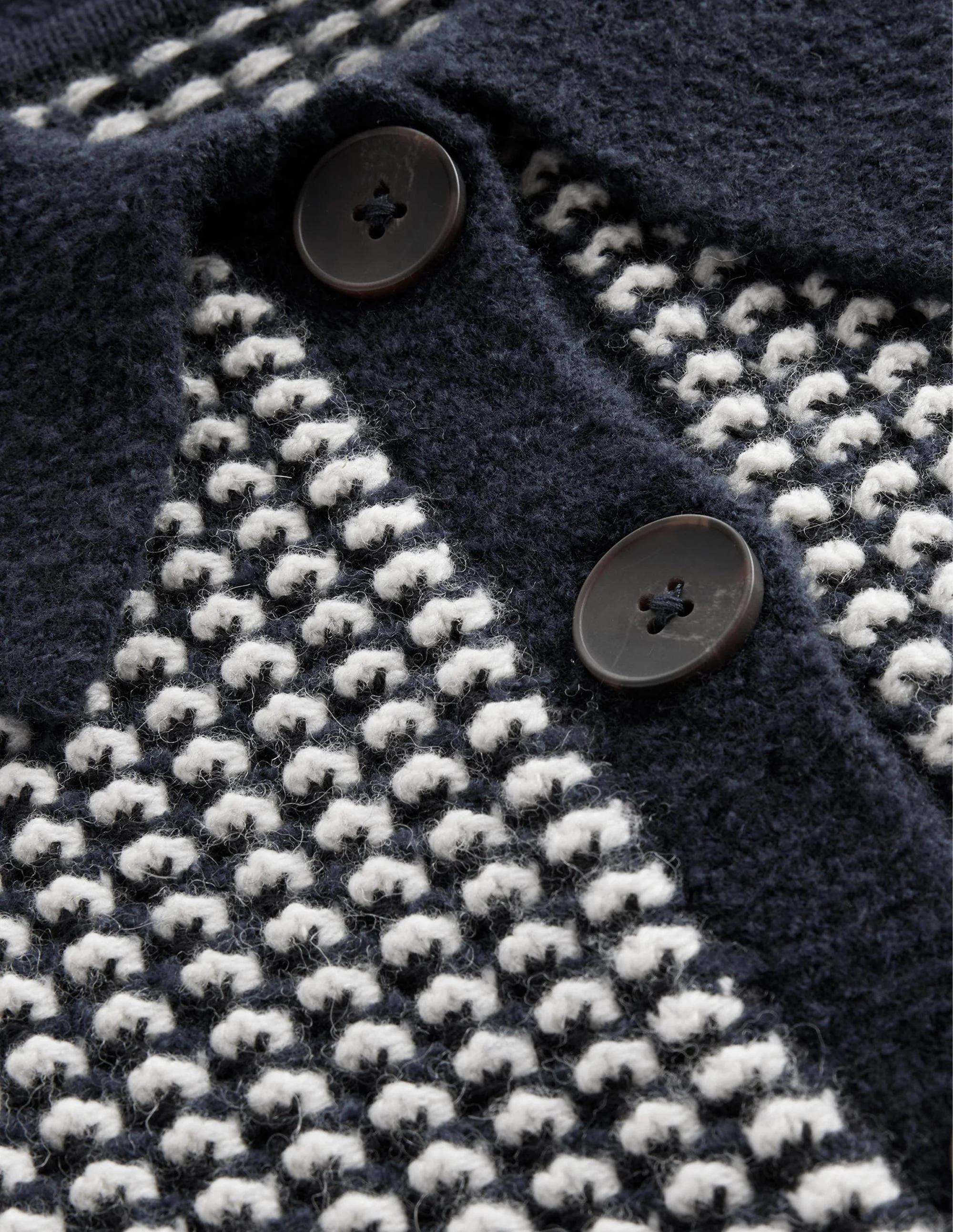 Kurzarm-Cardigan mit geometrischem Muster-Schwarz, Geometrisches Jacquardmuster - Image 7