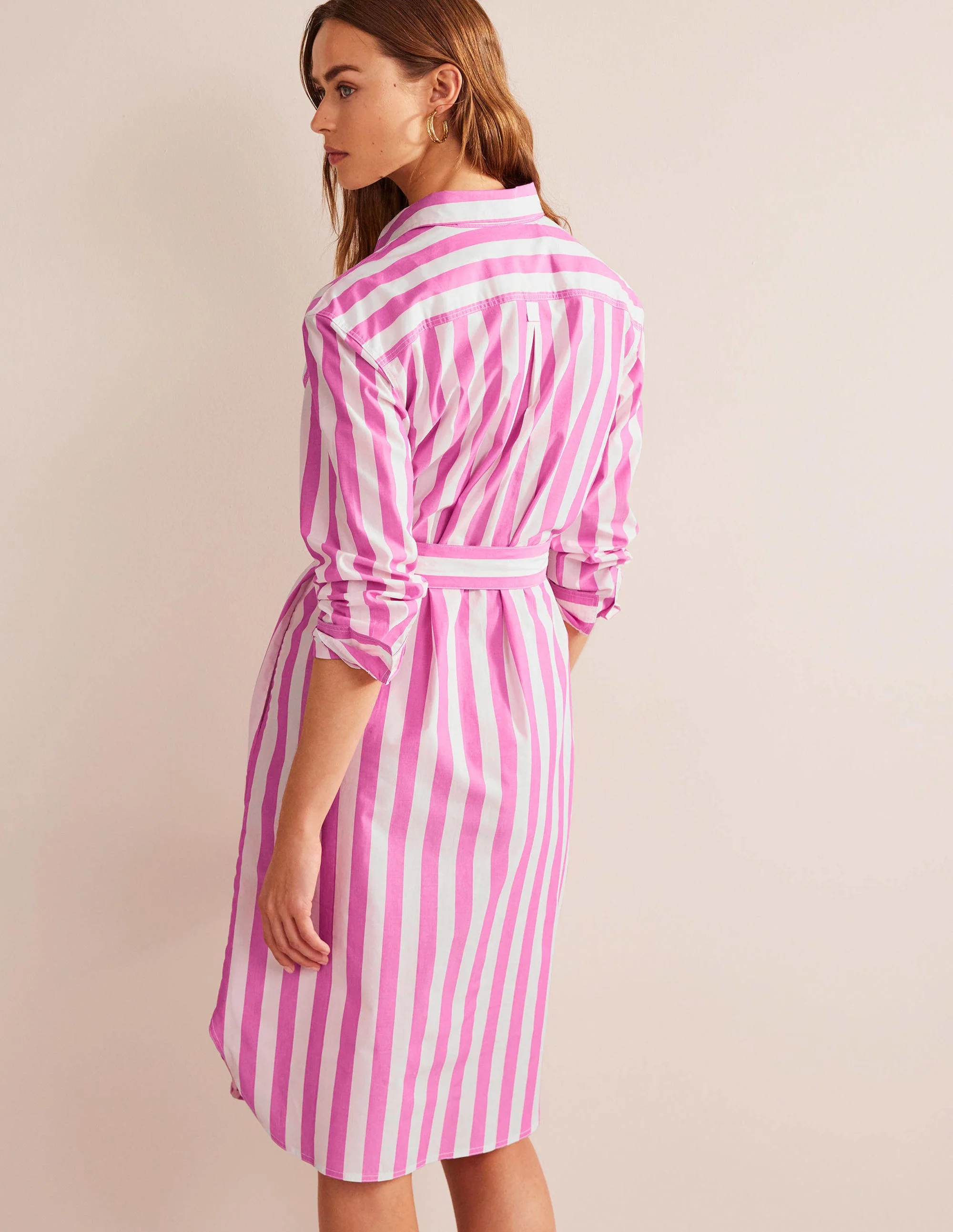 Lässiges Hemdblusenkleid aus Baumwolle-Magenta/Naturweiß - Image 3