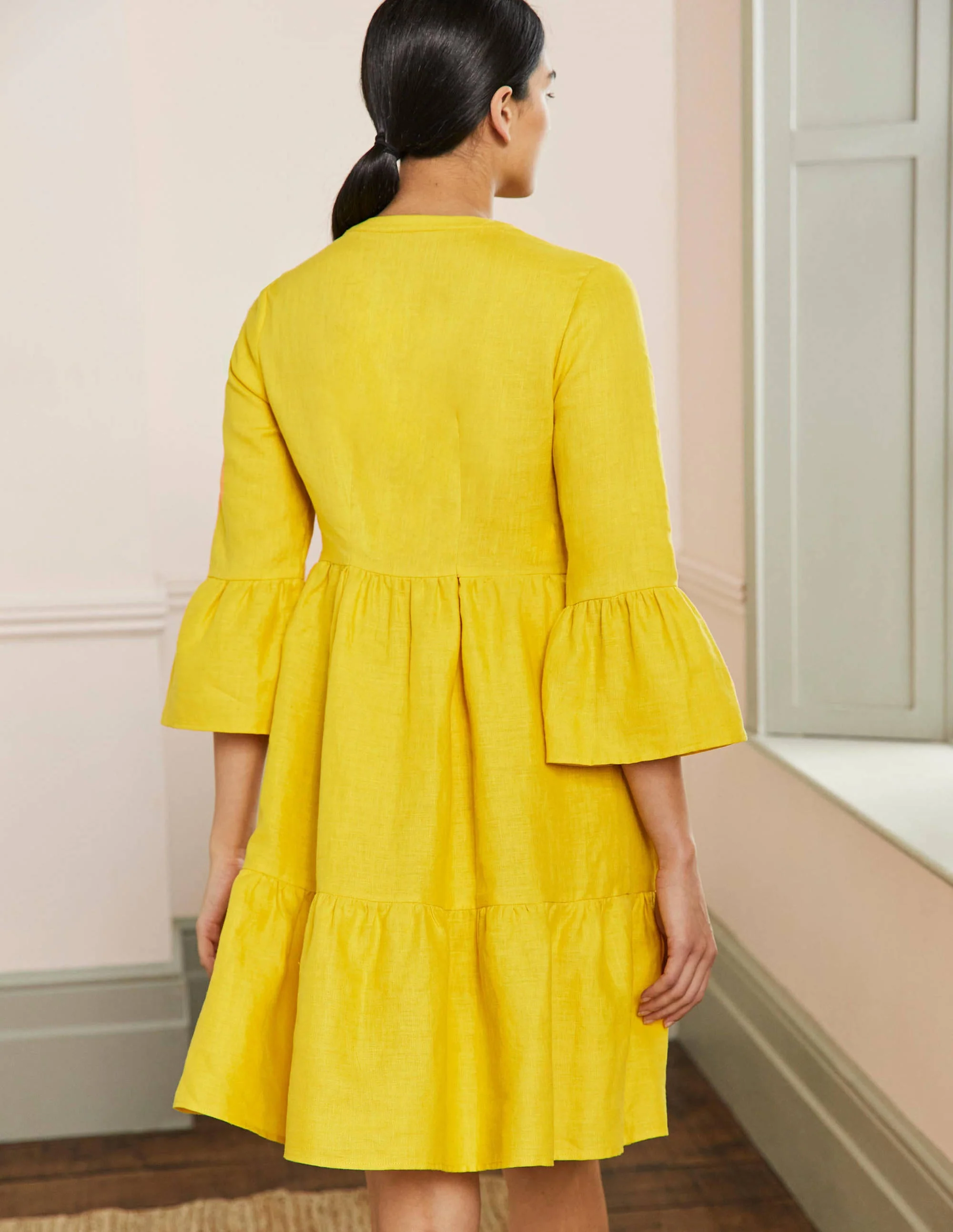 Lässiges Stufenkleid aus Leinen-Rauchgelb - Image 3
