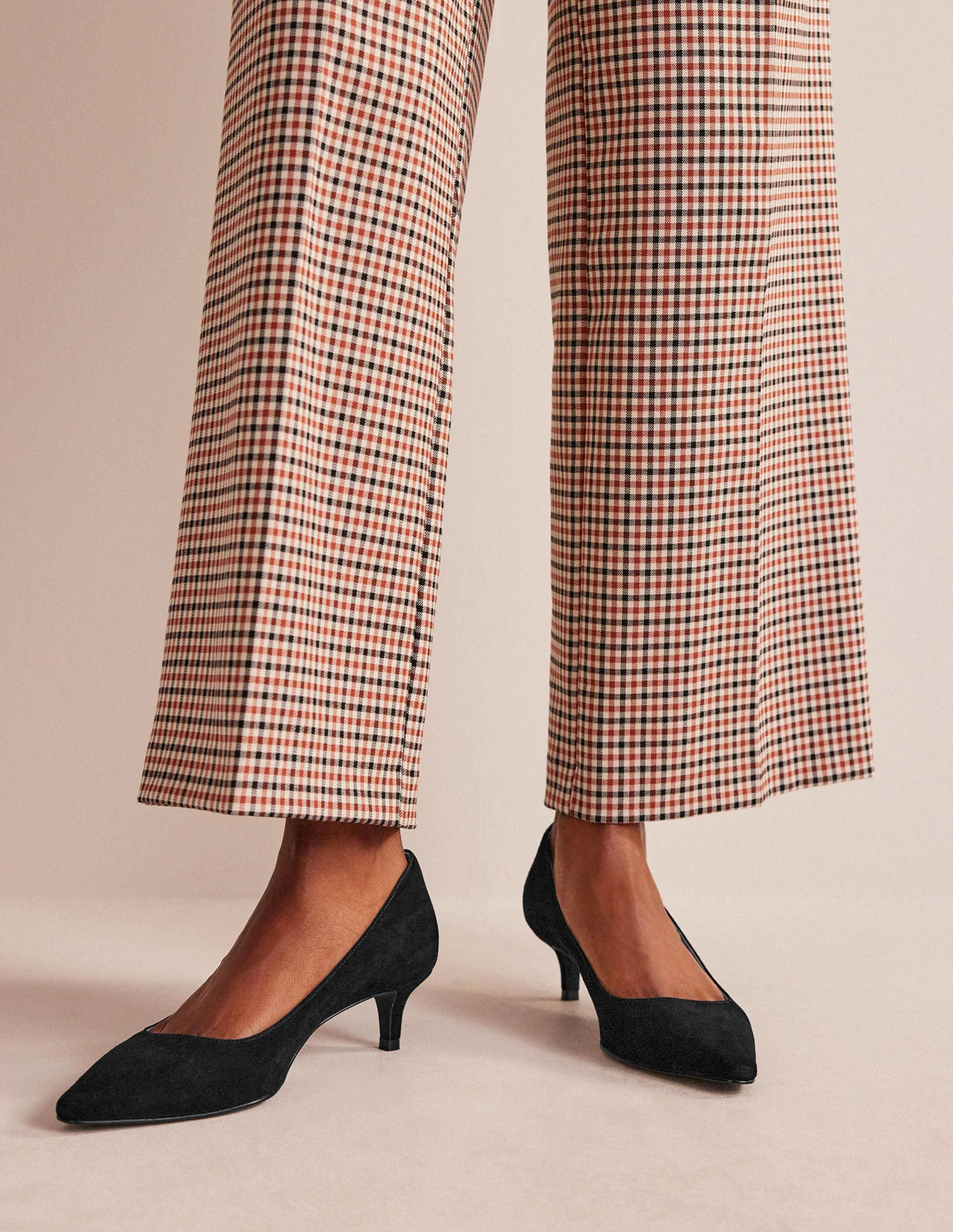 Lara Pumps mit niedrigem Absatz-Schwarz