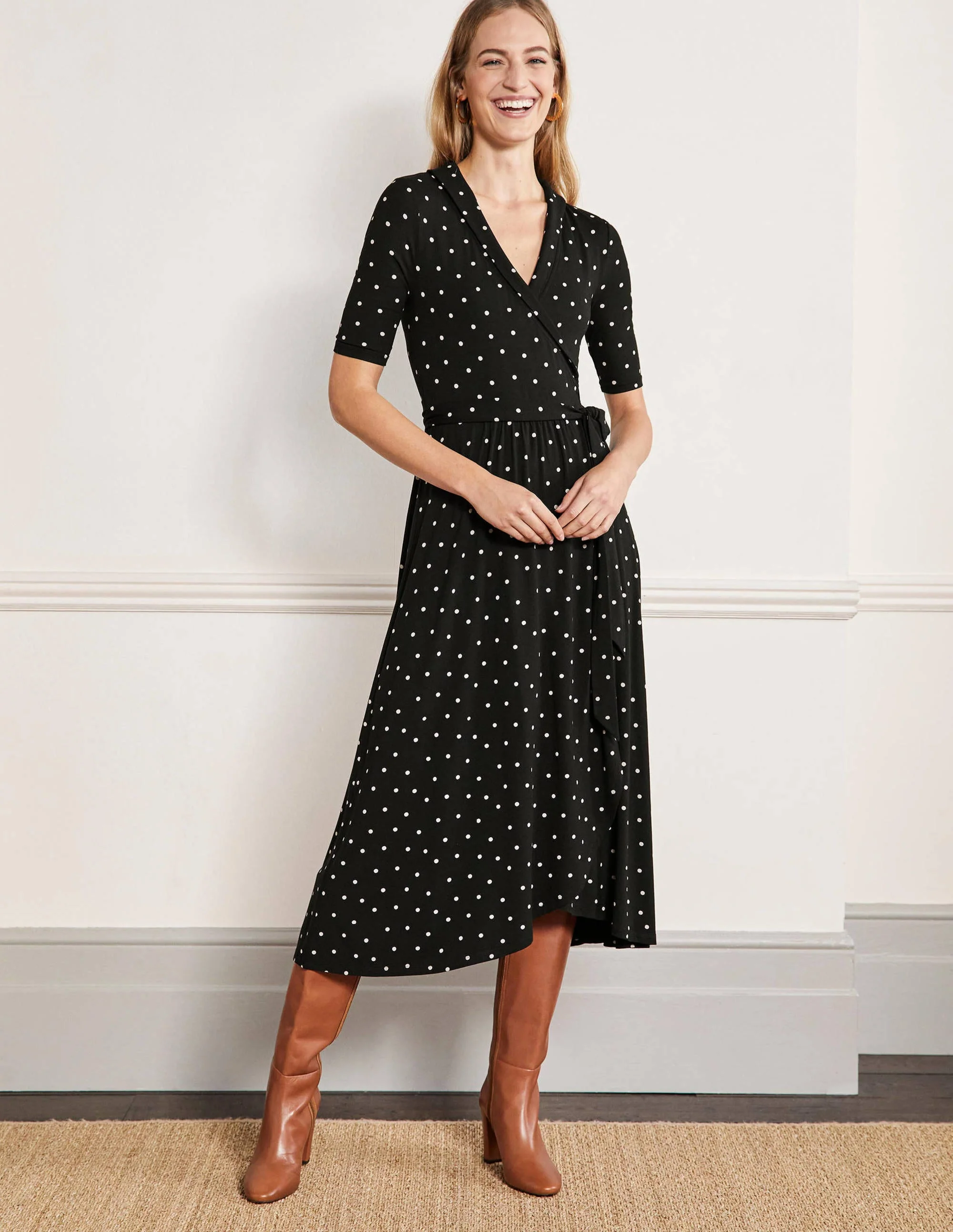 Lavinia Wickelkleid aus Jersey-Schwarz, Polkatupfen