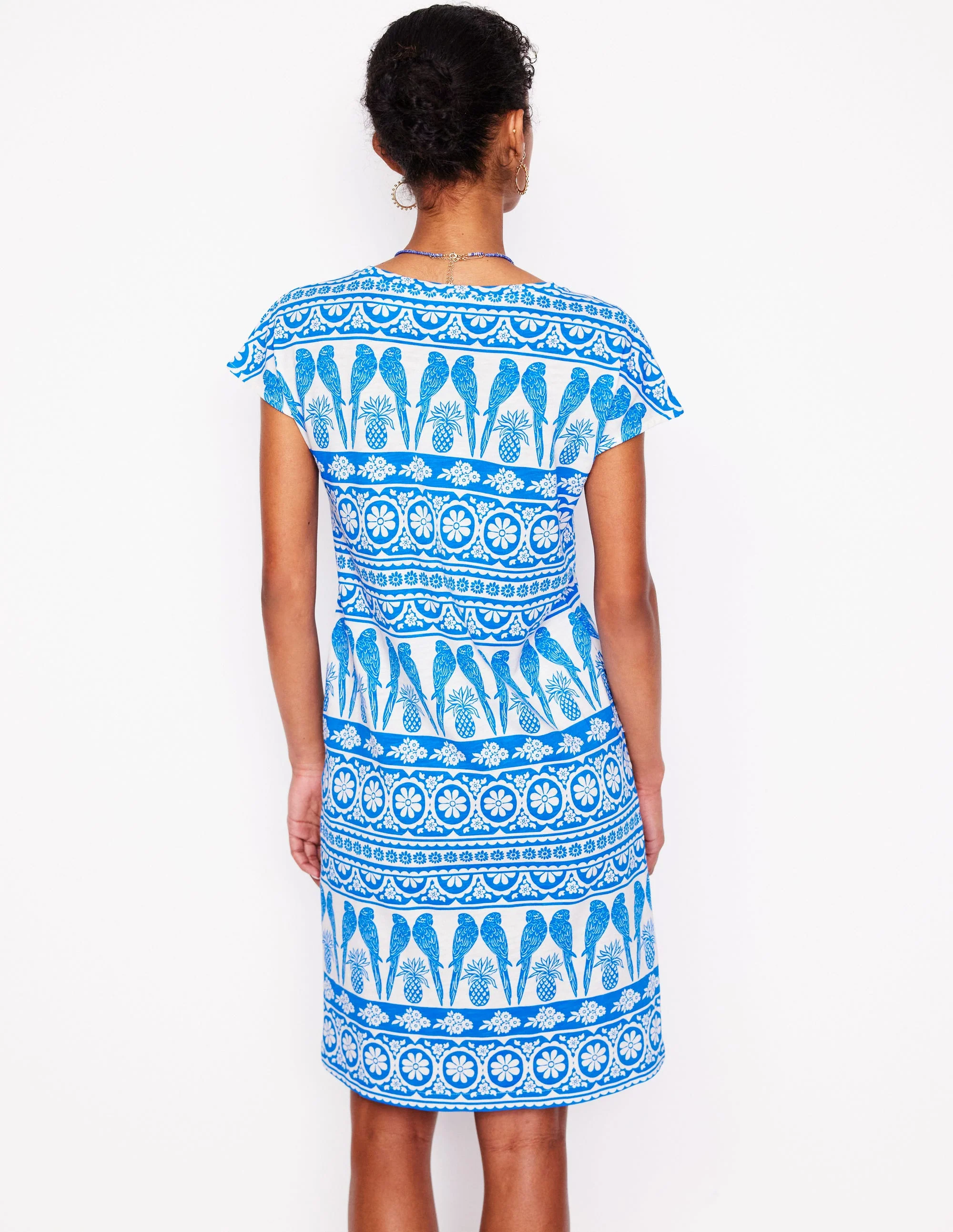 Leah T-Shirt-Kleid aus Jersey-Himmelblau, Tropische Ornamente - Image 3