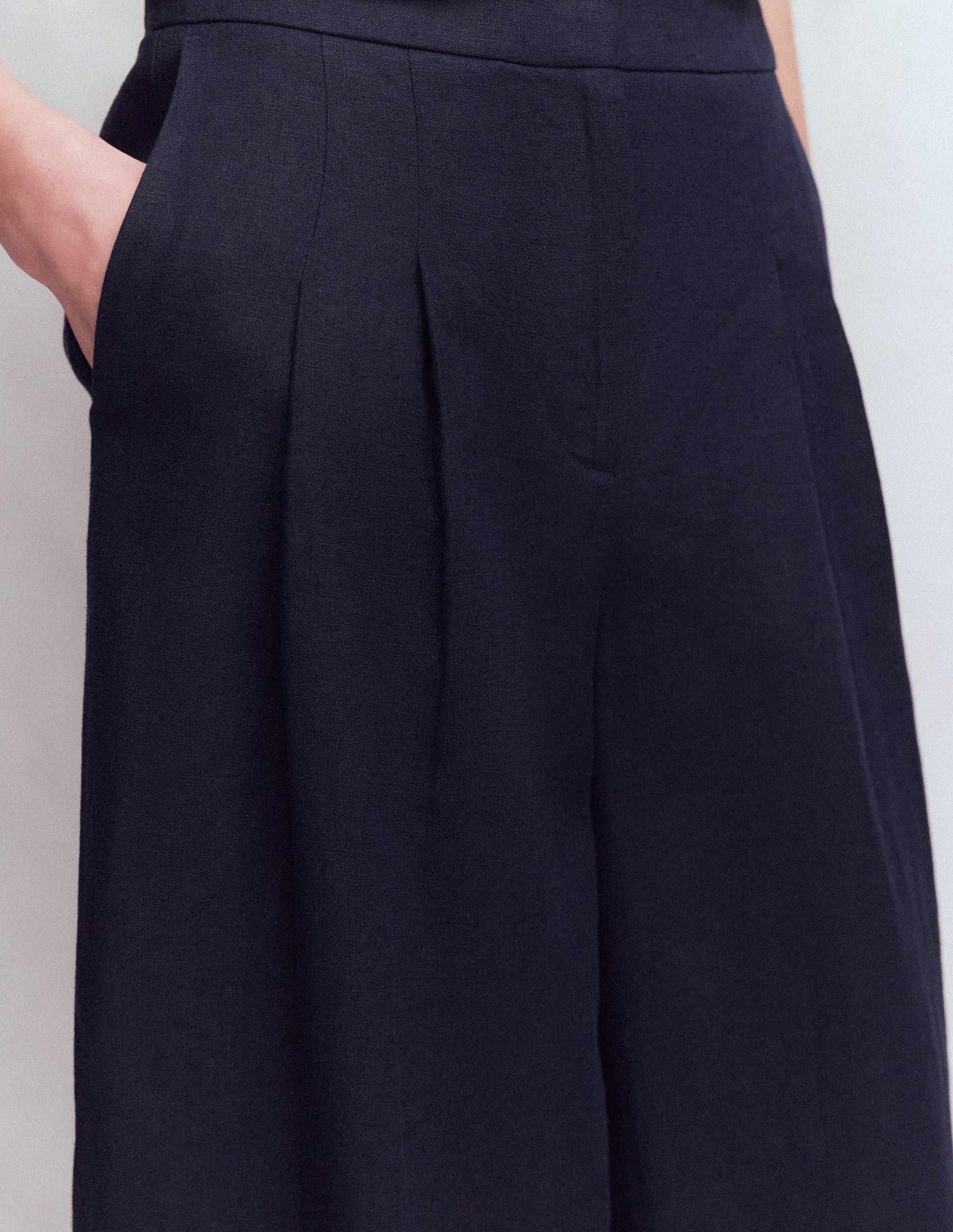 Leinen-Culotte mit Bundfalte-Marineblau - Image 2