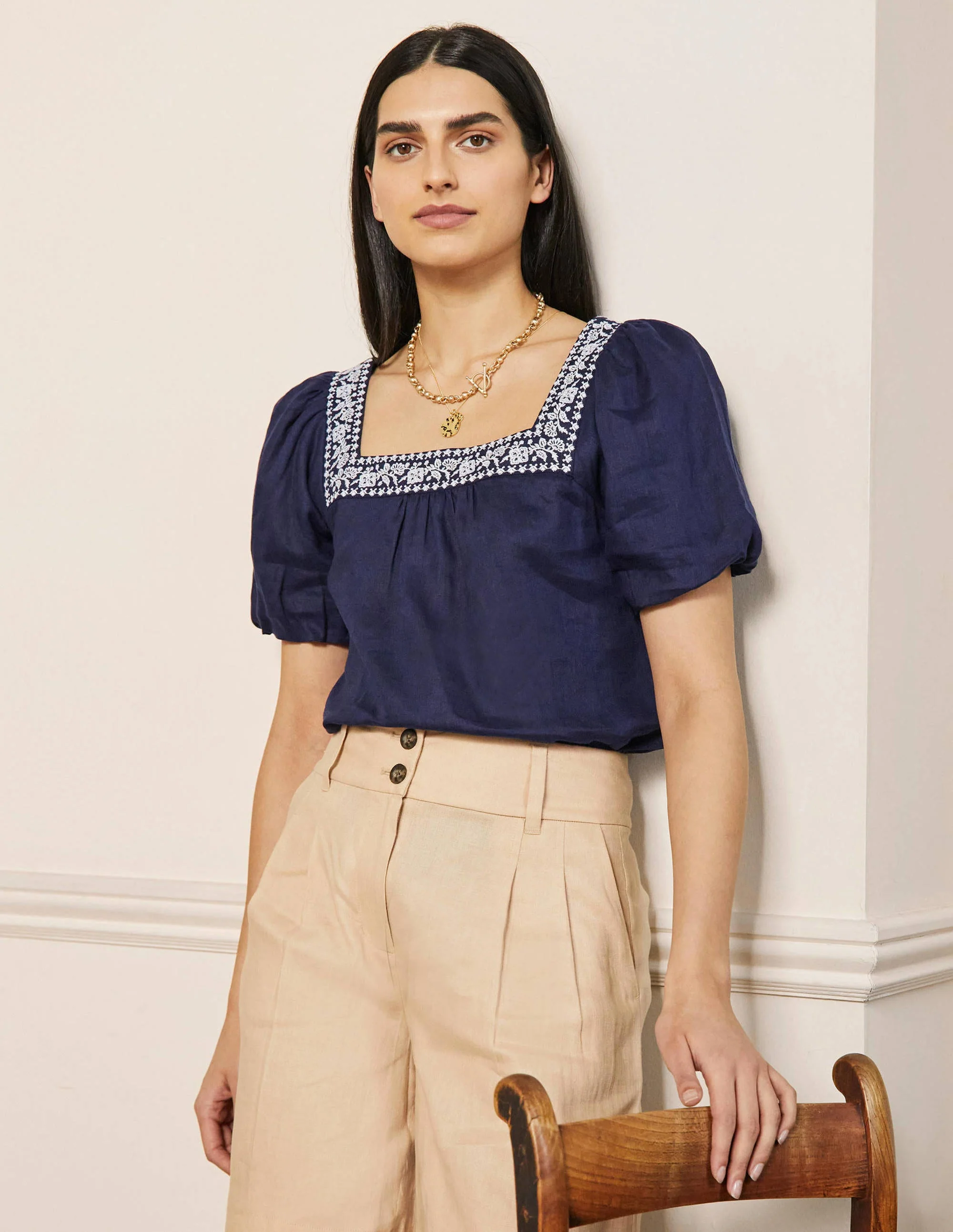 Leinenoberteil mit eckigem Ausschnitt-Navy, Stickerei - Image 4
