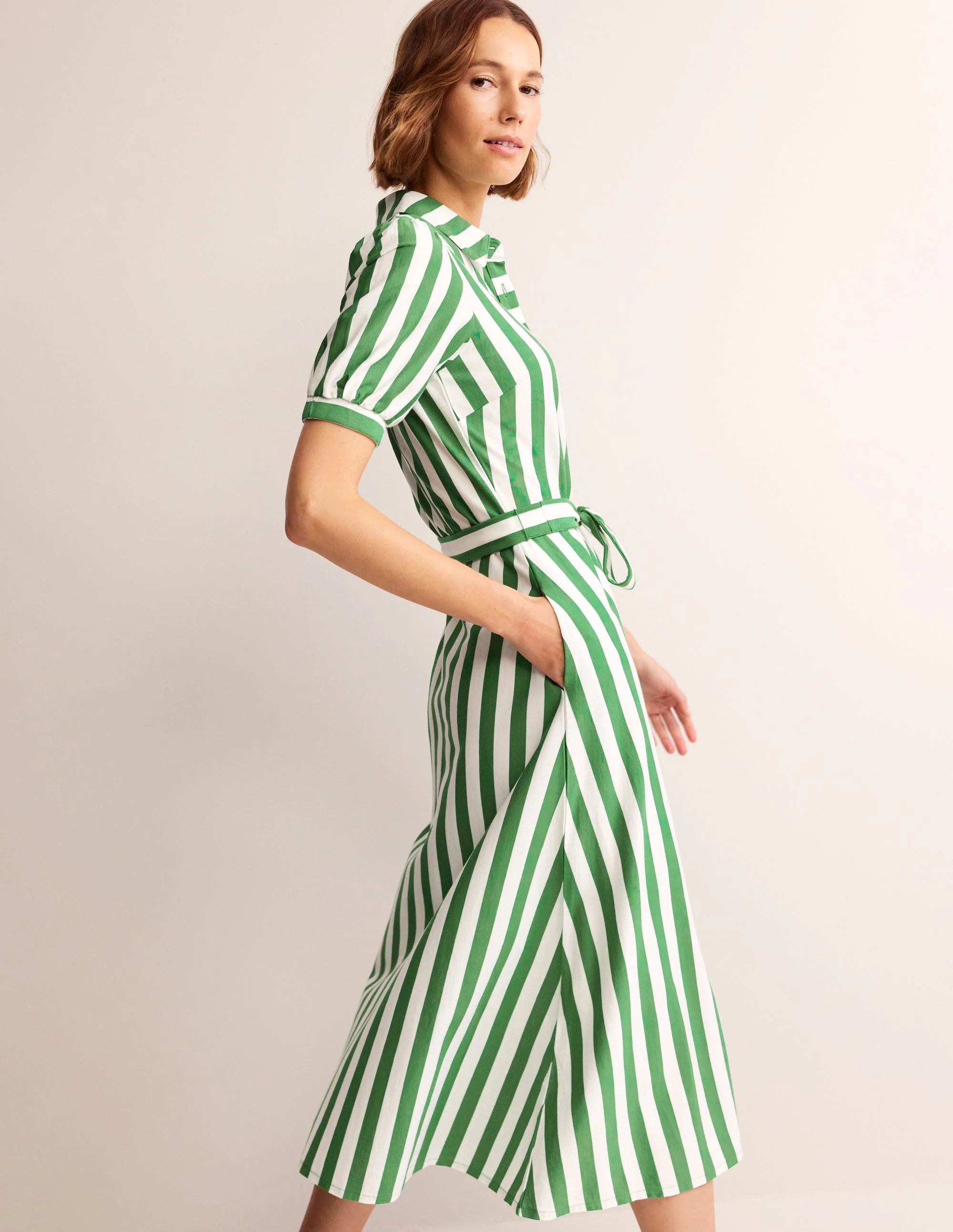 Libby Midi-Hemdblusenkleid aus Jersey-Grün, Natuweiß Streifen - Image 4