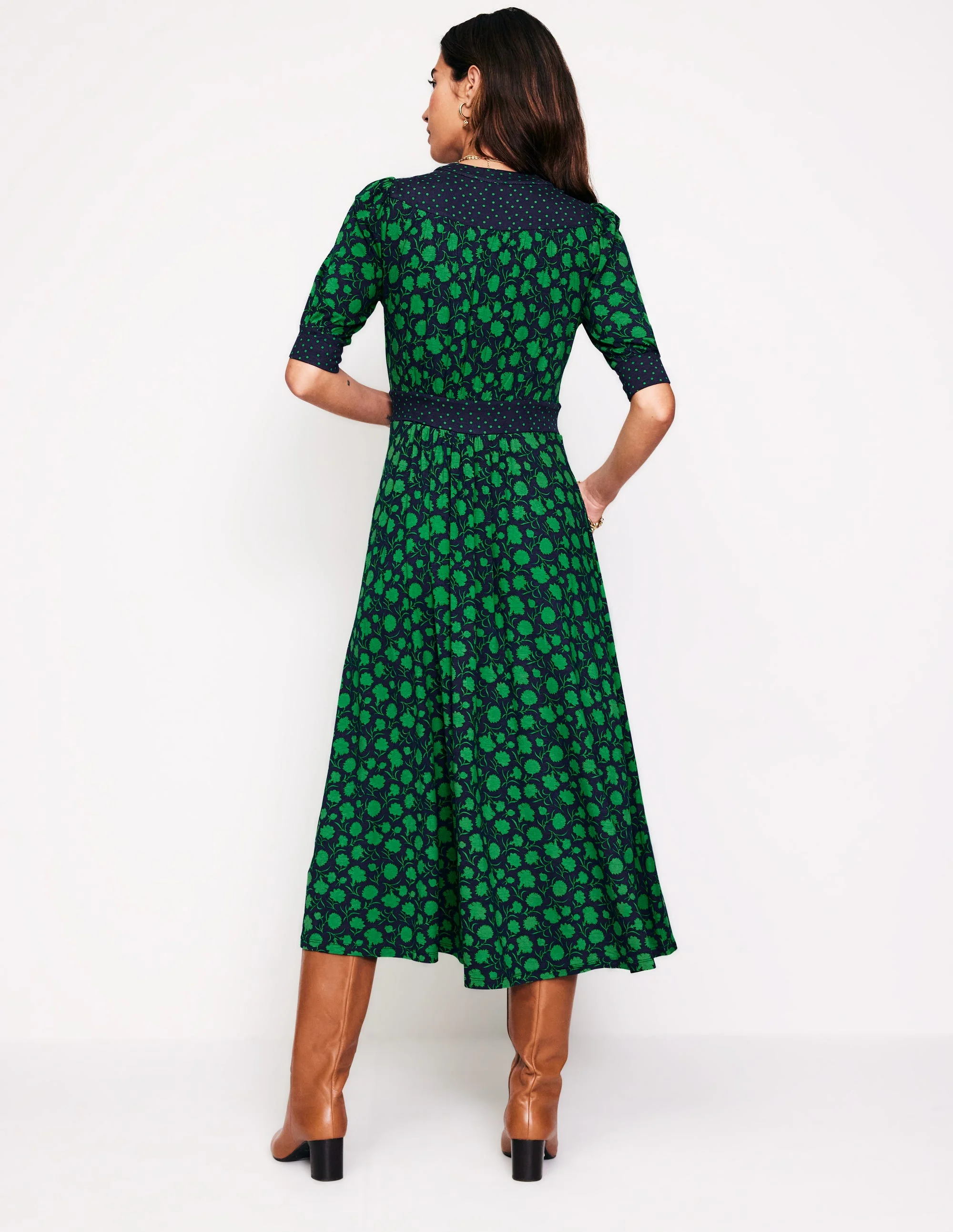 Lily Midi-Teekleid aus Jersey-Smaragdgrün, Silhouette Zweig - Image 4