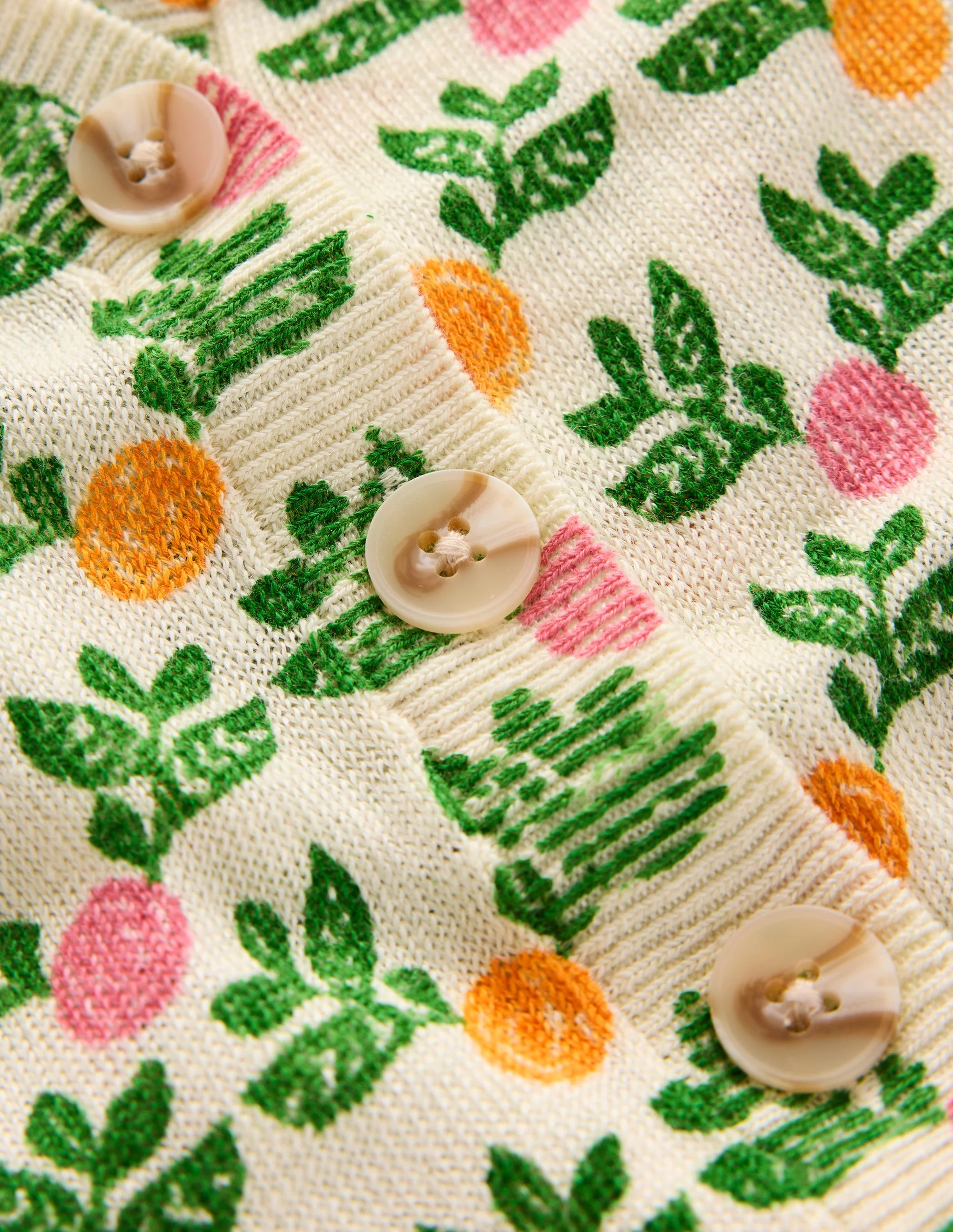 Liv Strickjacke aus Leinen mit V-Ausschnitt-Warmes Naturweiß, Dahliengarten - Image 7