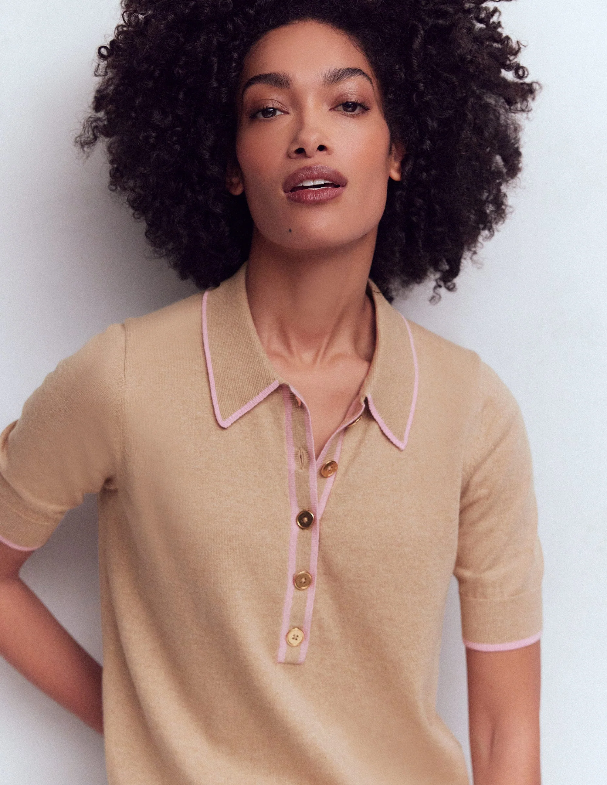 Liz Henley-T-Shirt-Graubraun Meliert - Image 5