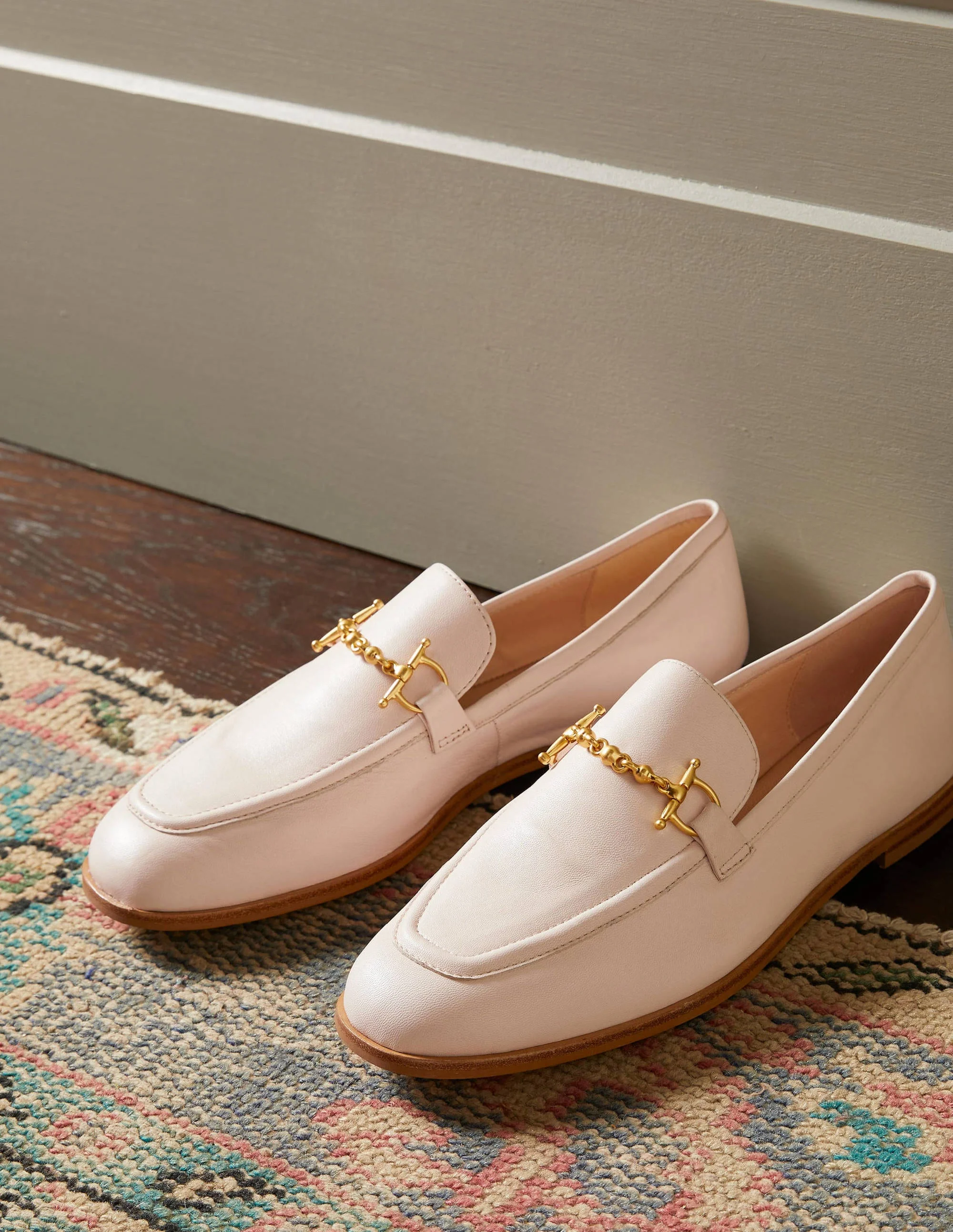 Loafer aus Leder mit Trensen-Ecru