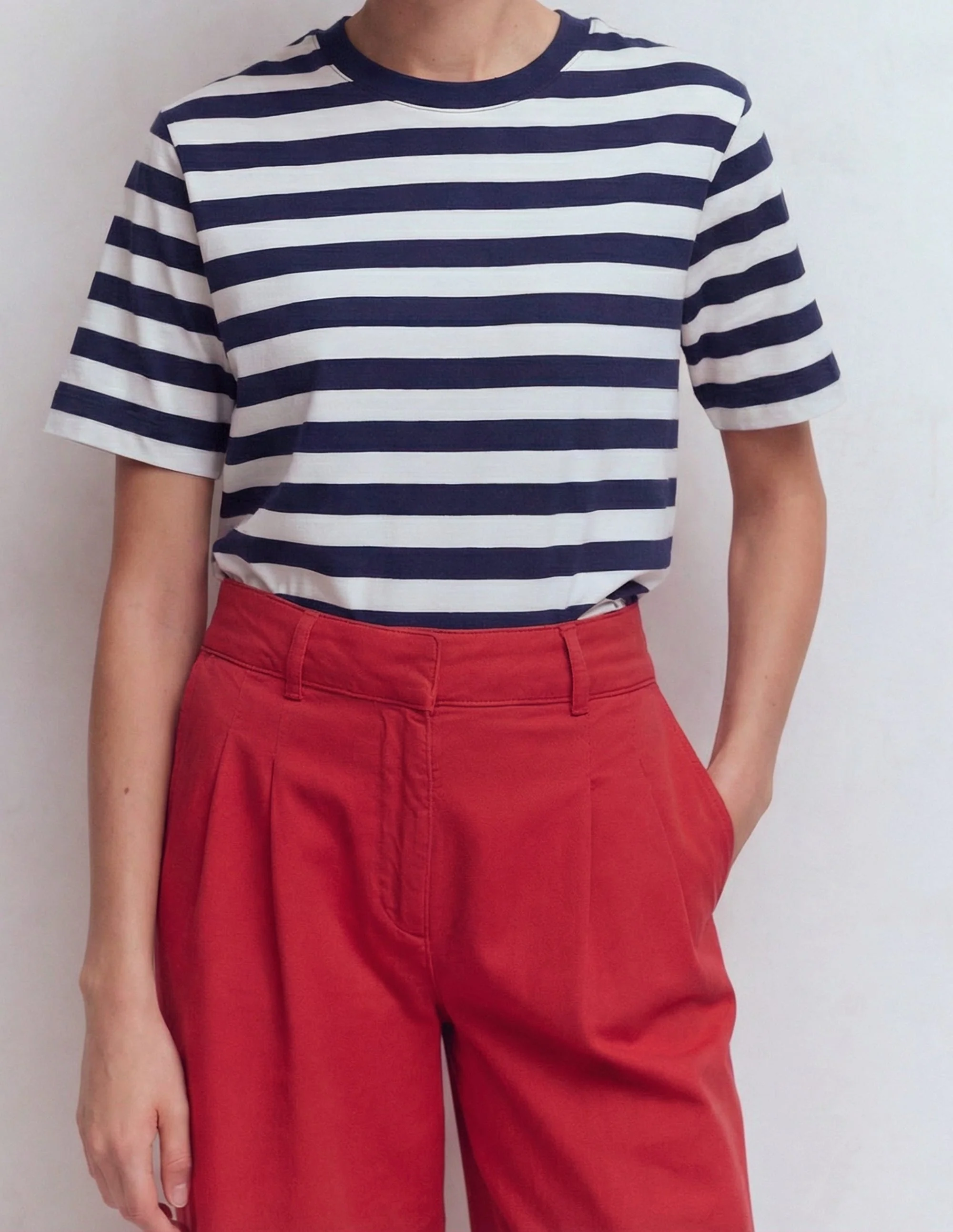 Lockeres Baumwoll-T-Shirt-Marineblau und Naturweiß Gestreift - Image 3