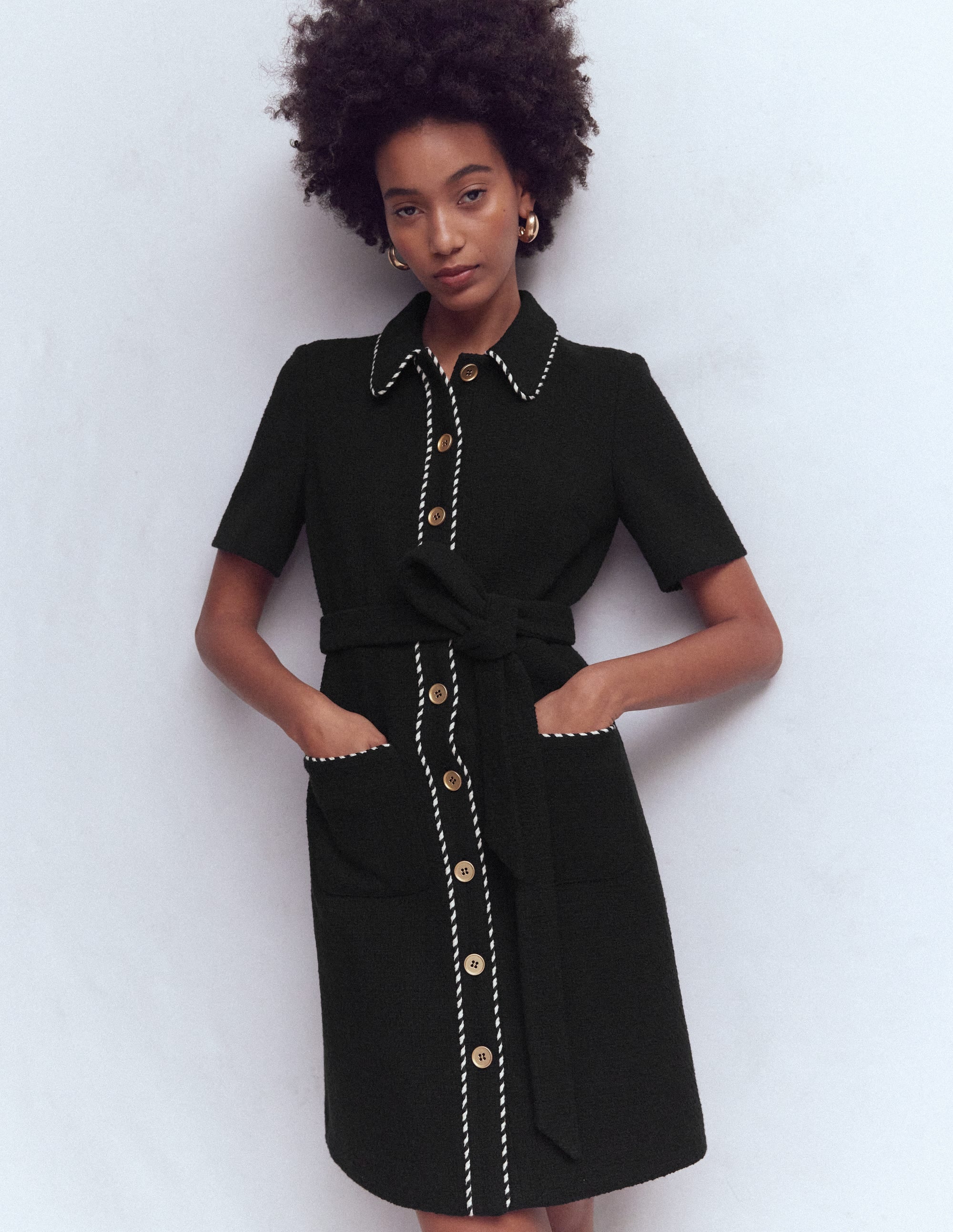 Loren Kurzes Kleid mit Besatz-Schwarz - Image 4
