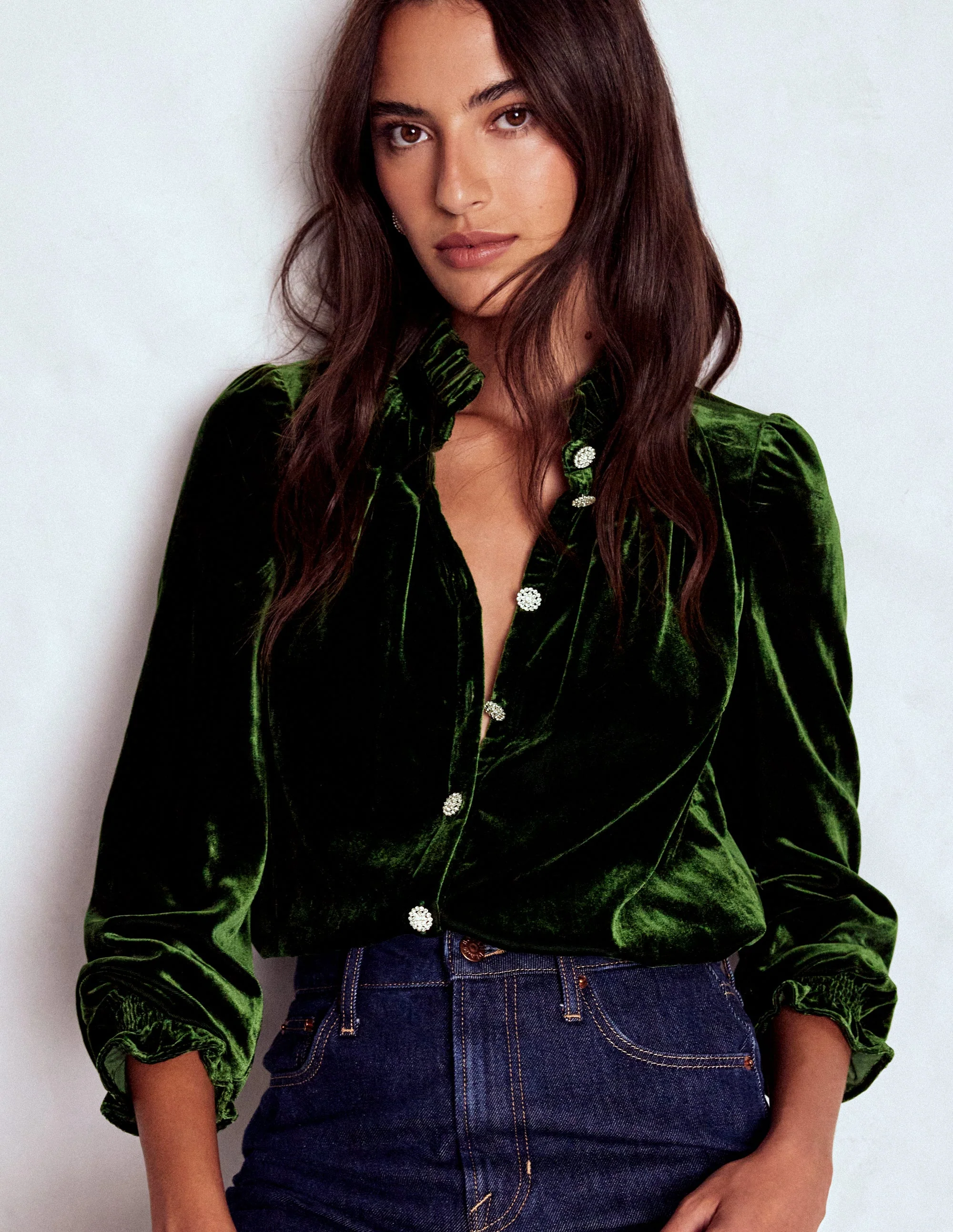 Lorna Samtoberteil mit Faltendetail am Ausschnitt-Grüne Fichte
