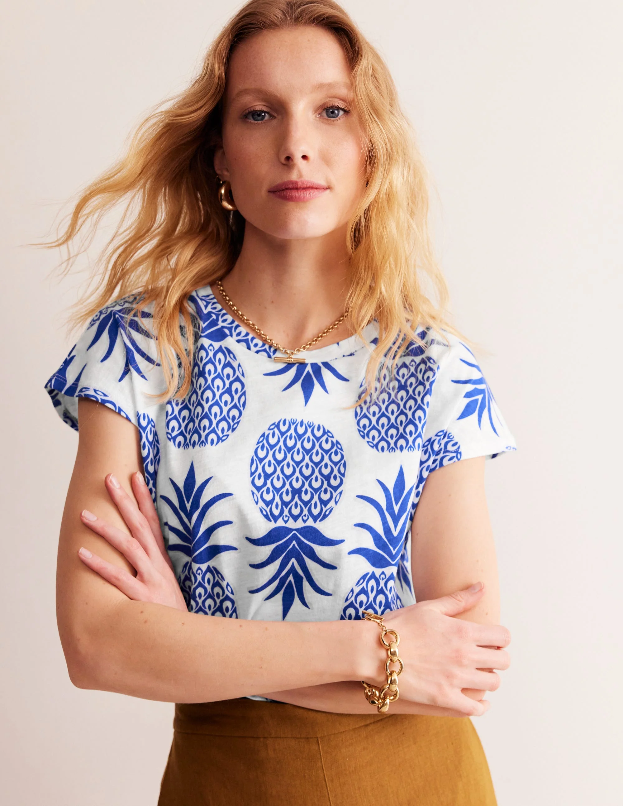 Louisa Flammgarn-T-Shirt mit Druck-Surf The Web, Ananas Knallig