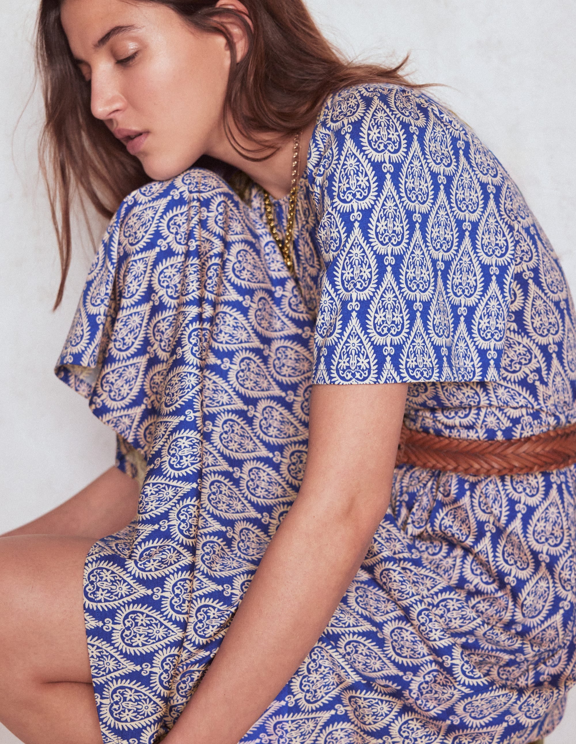 Louisa Jersey-Midikleid-Leuchtendes Blau, Geometrische Ornamente - Image 2