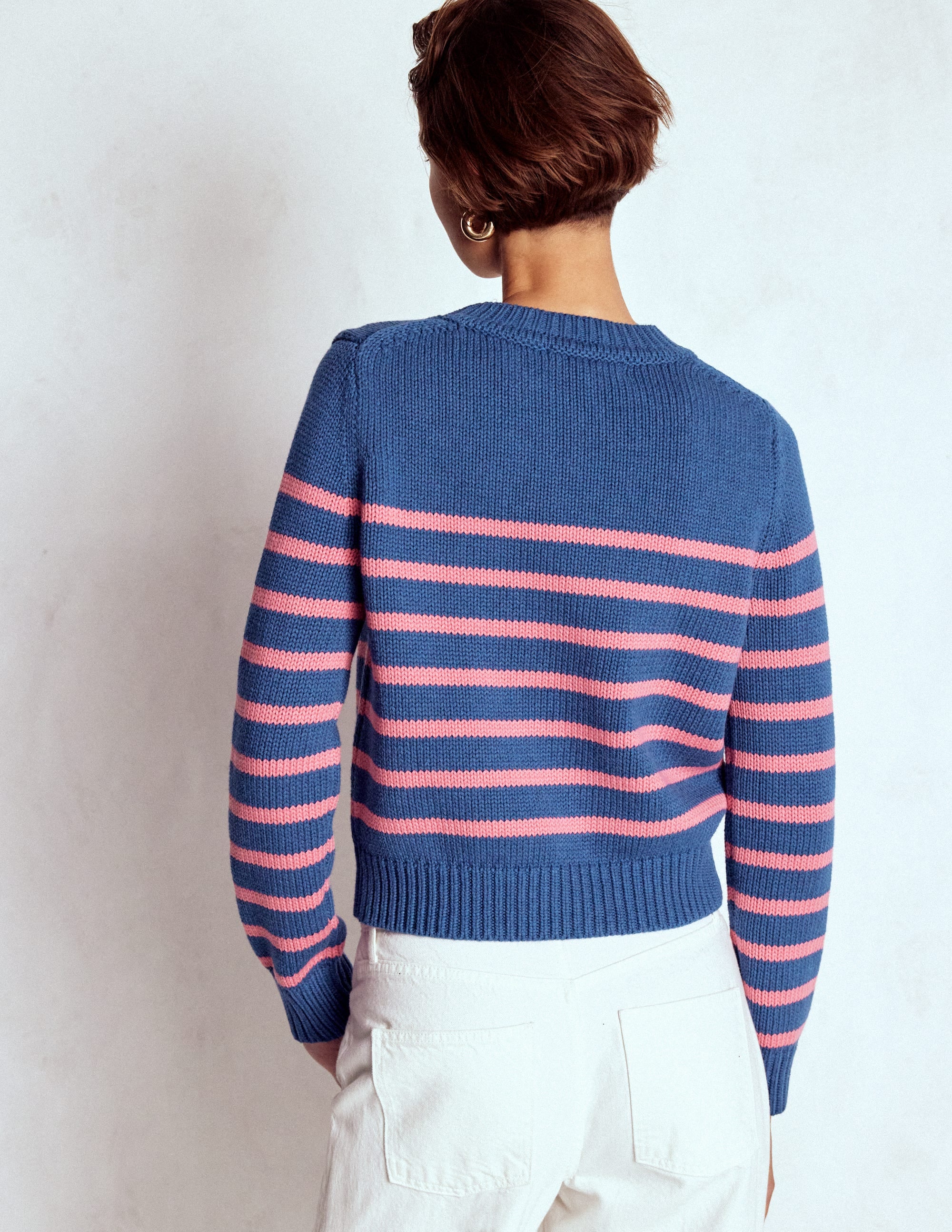 Lucy Grob gestrickter Baumwollpullover-Blau, Rosa Streifen - Image 3
