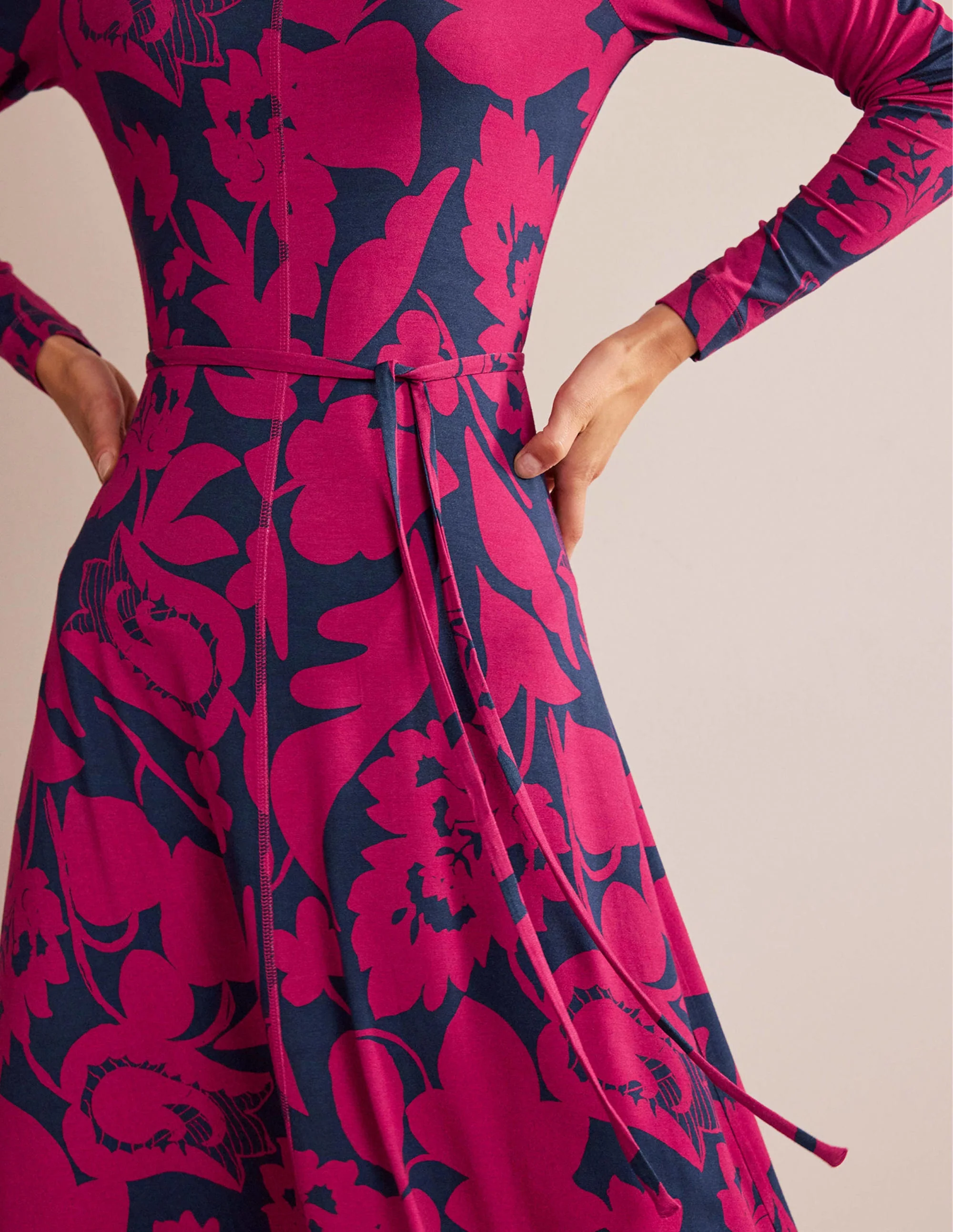 Lucy Jersey-Midikleid-Warmes Cranberryrot, Tulpen - Image 2