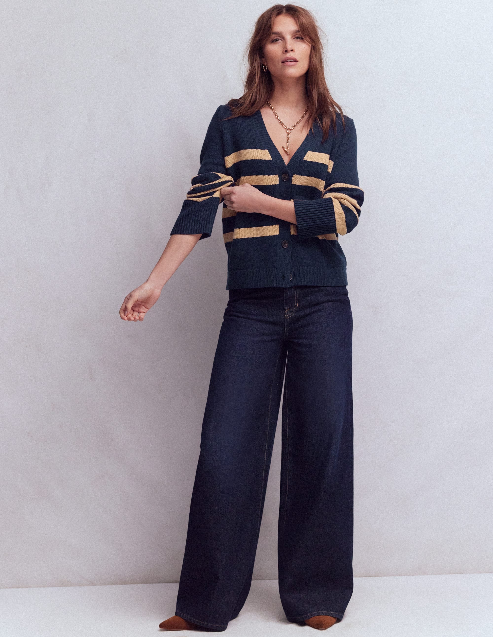 Lucy Lockere Strickjacke aus Baumwolle-Marineblau/Kamelbraun Meliert - Image 4