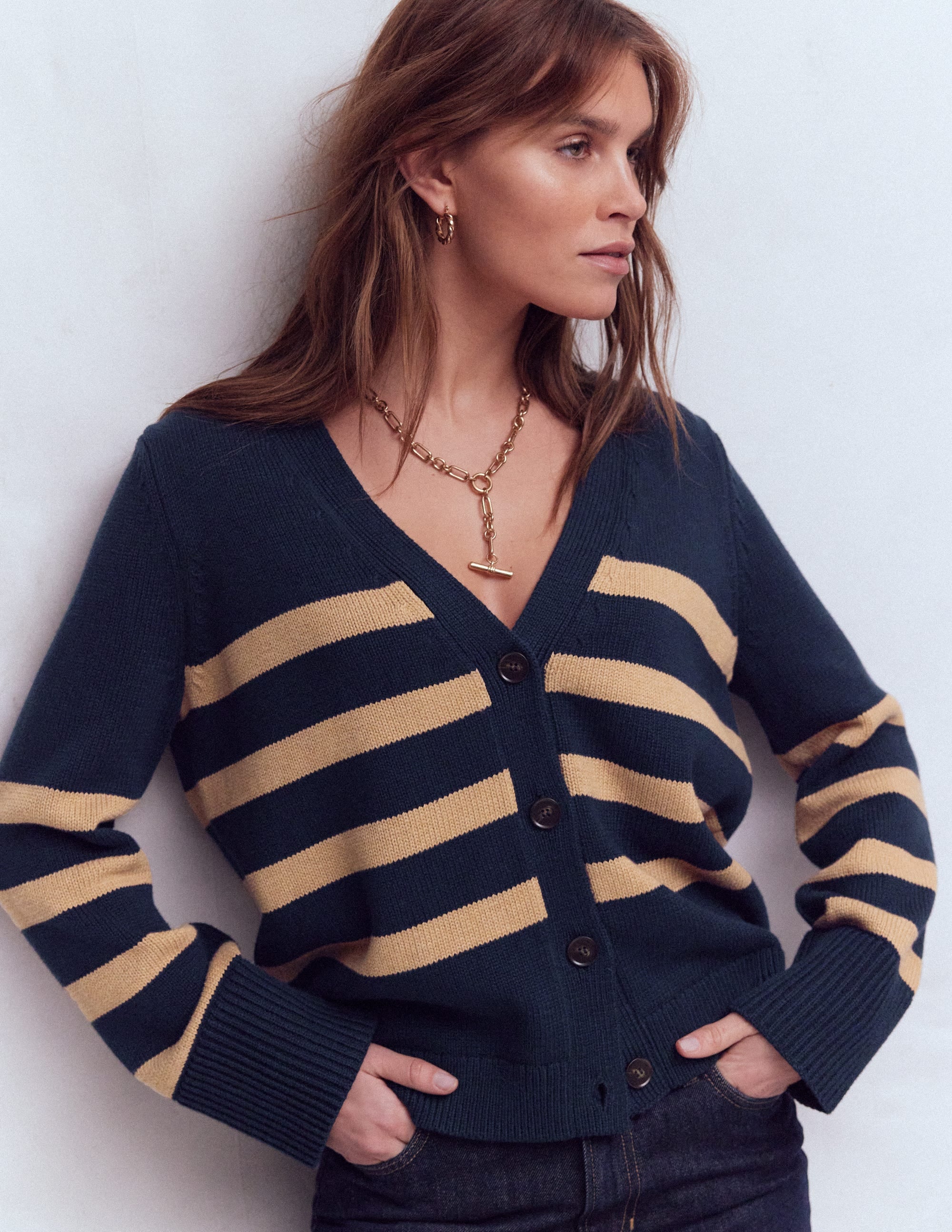 Lucy Lockere Strickjacke aus Baumwolle-Marineblau/Kamelbraun Meliert - Image 5