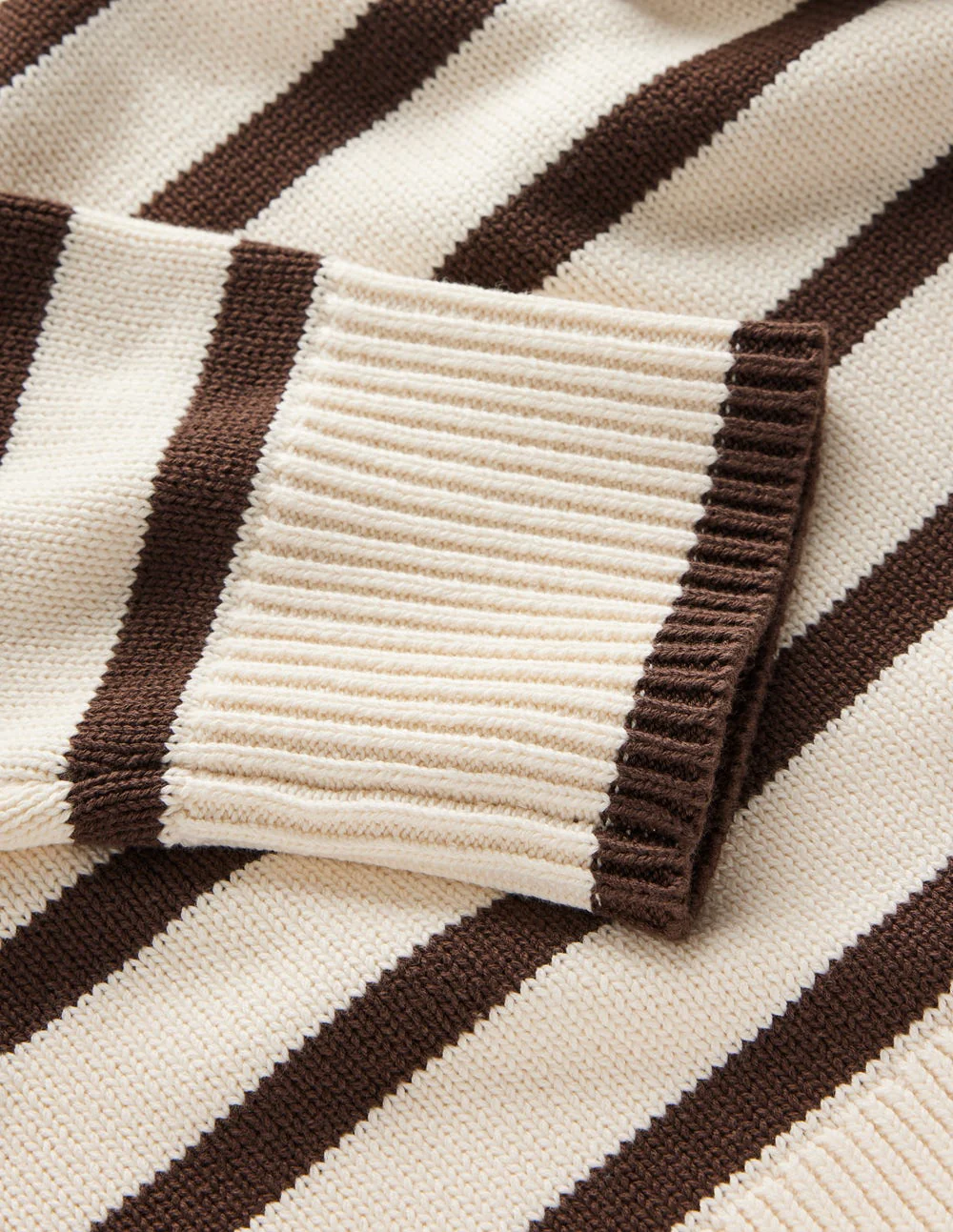 Lucy Lockerer Baumwollpullover-Naturweiß, Braun - Image 6