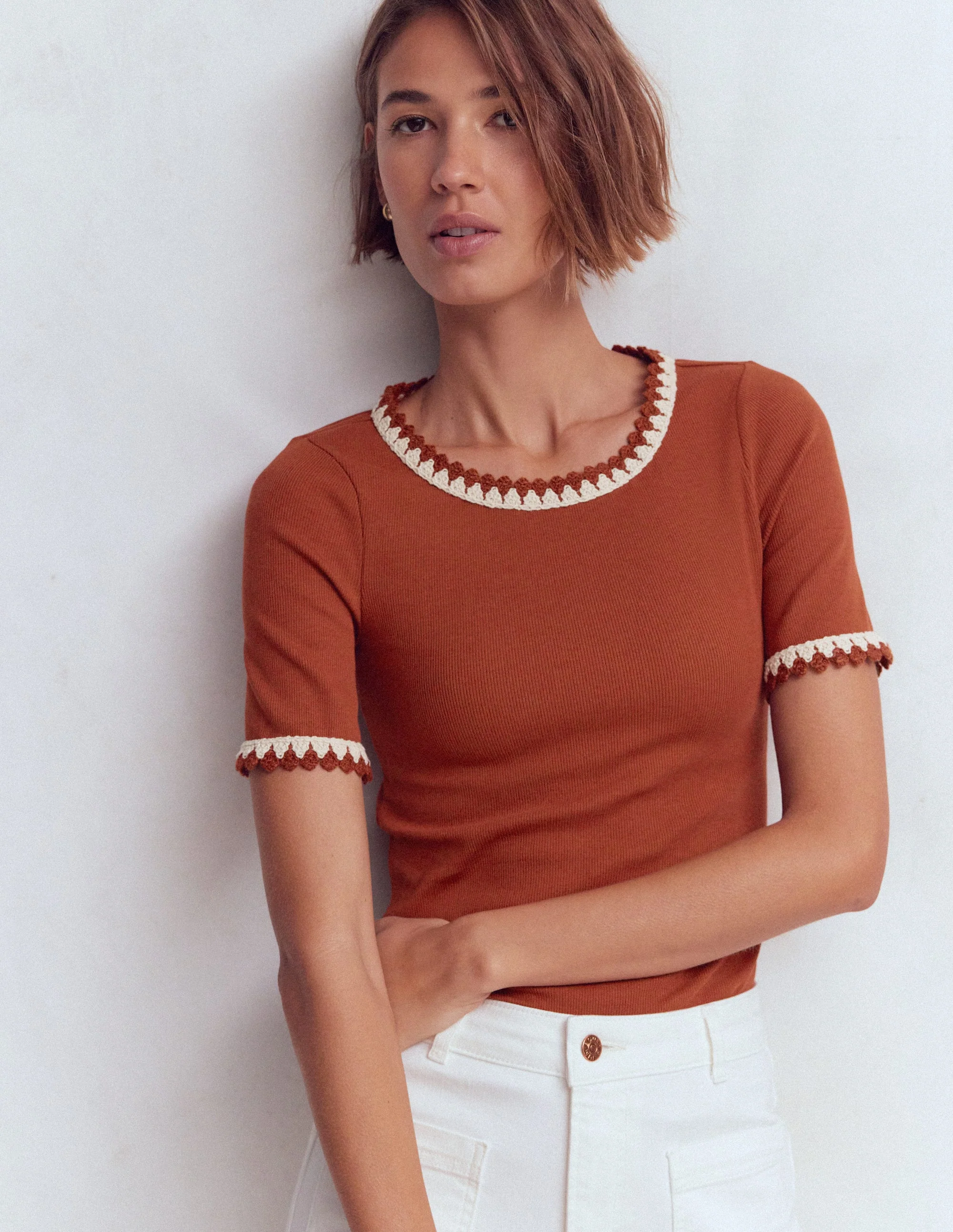 Maddie T-Shirt mit Besatz-Braun-Orange - Image 5