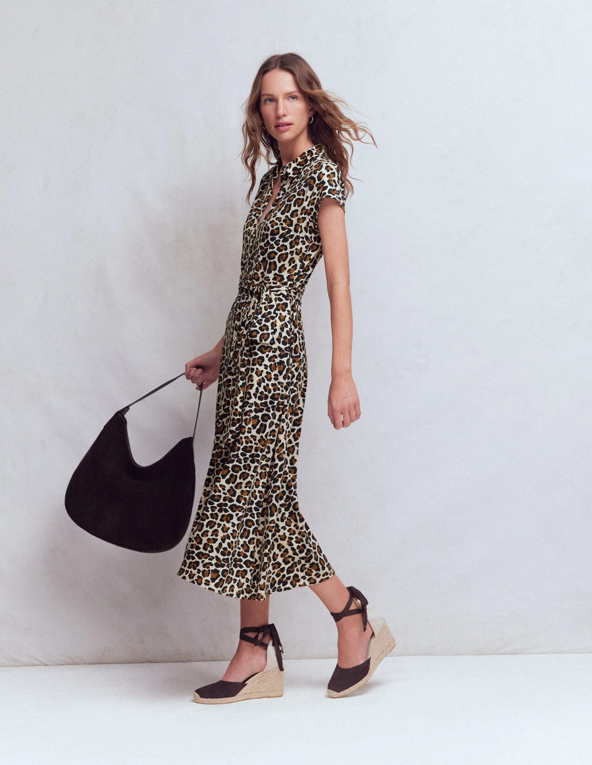 Marcia Jersey-Hemdblusenkleid-Mandelmilch, Gepard-Pop - Image 4