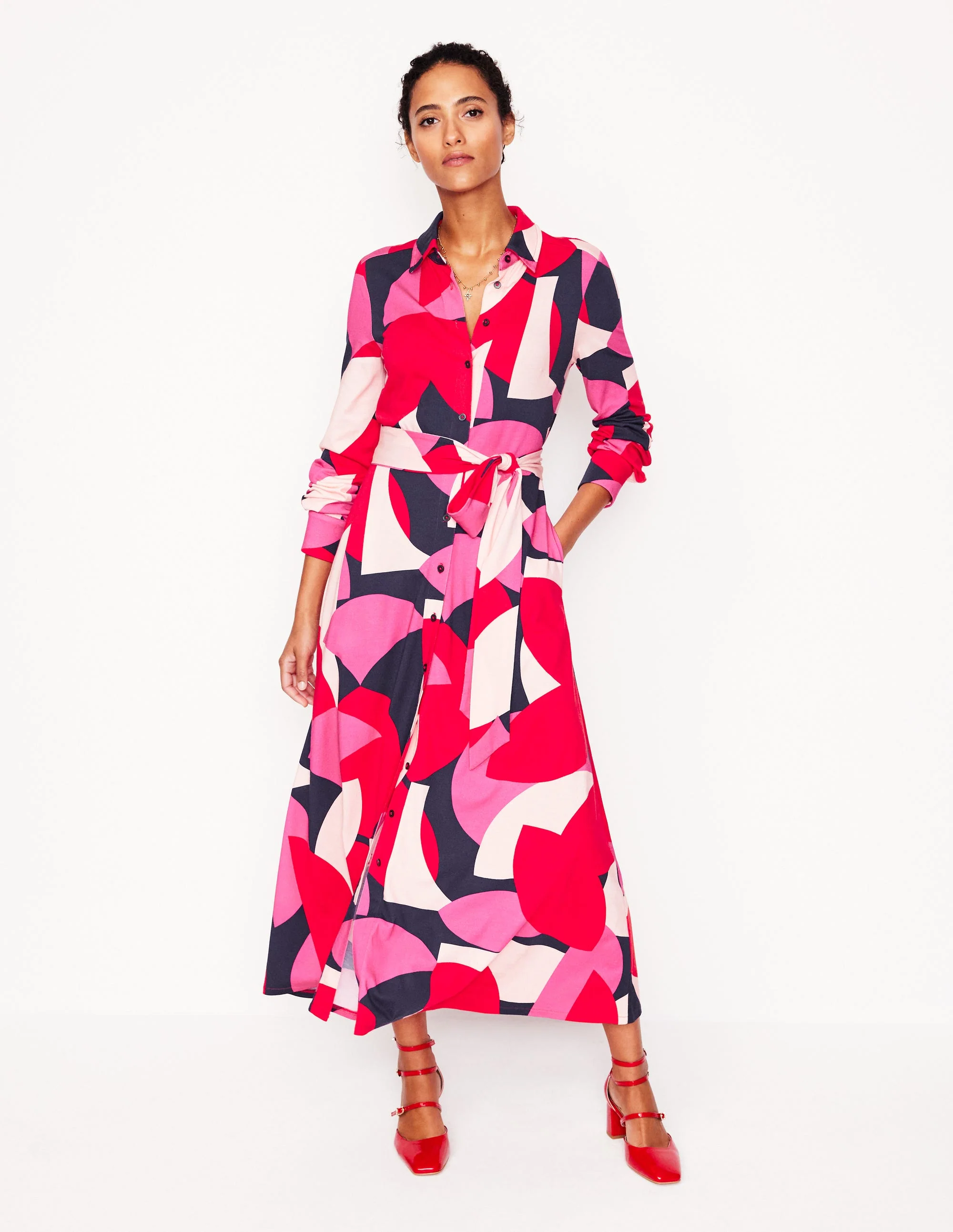 Marcia Jersey-Hemdblusenkleid-Mohnblumenrot, Motiv Geometric Shuffle