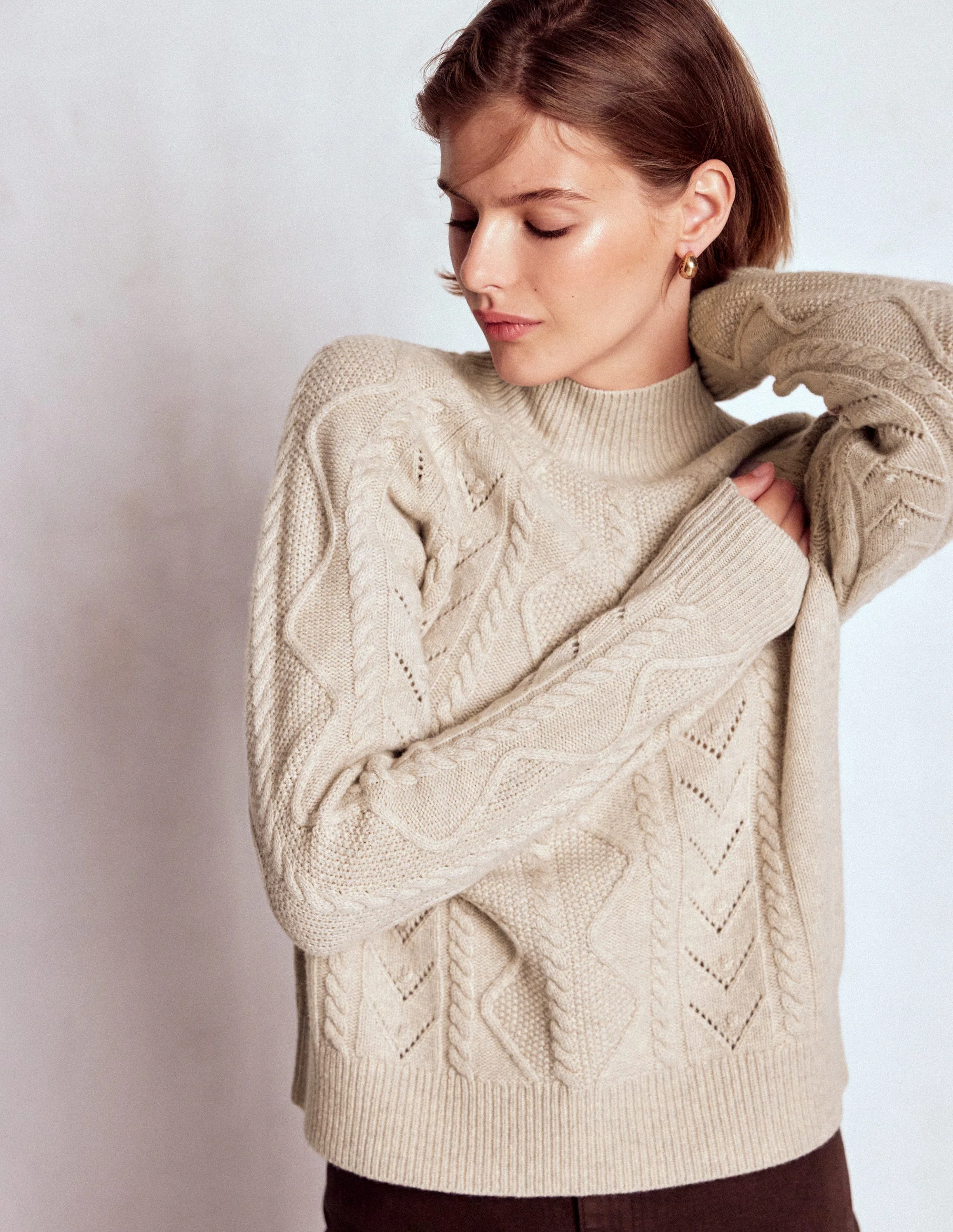 Marion Hochgeschlossener Merino-Pullover-Gerste Zopfmuster - Image 4