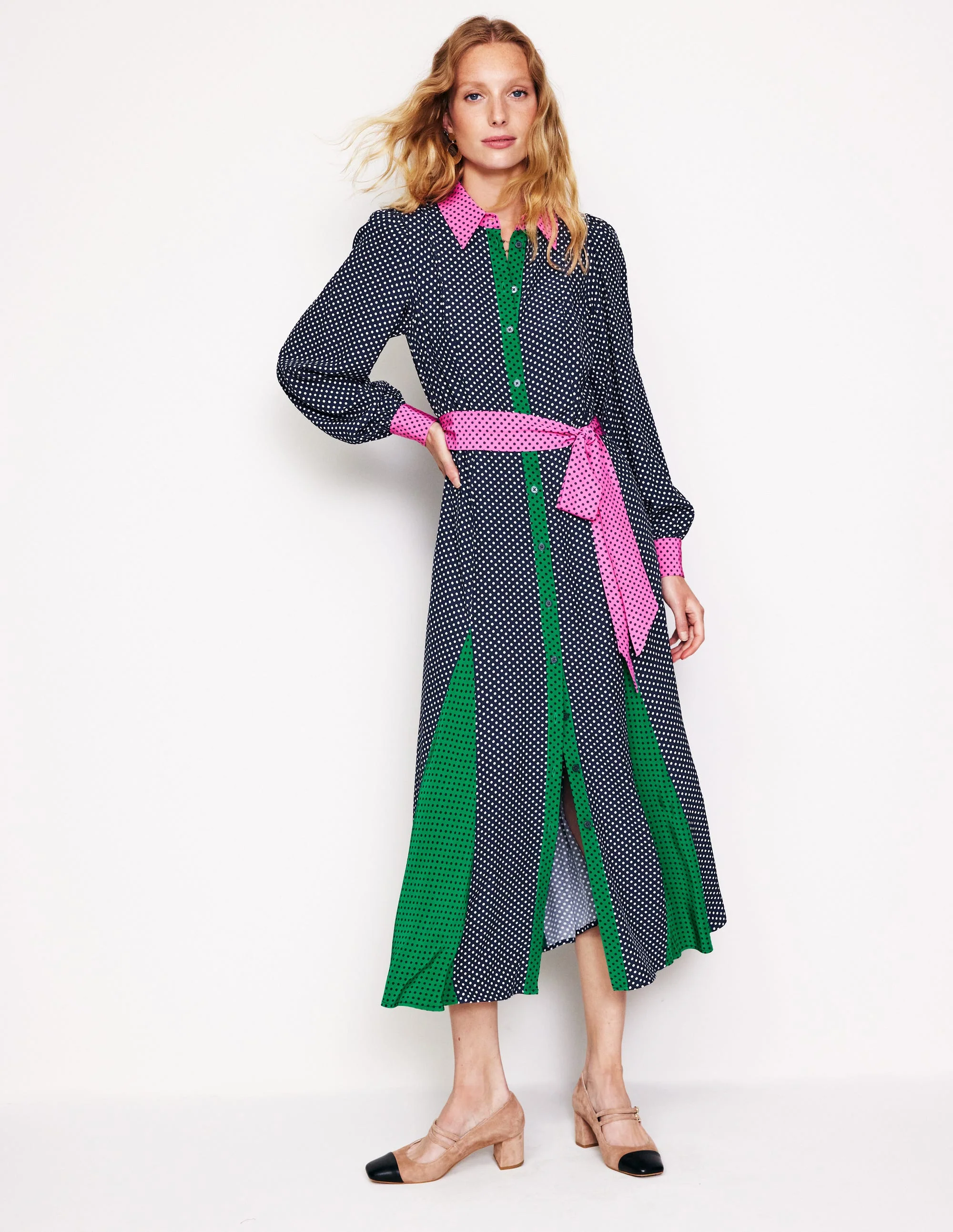 Martha Maxi-Hemdblusenkleid mit Godet-Rock-Französisches Marineblau Punkte - Image 4