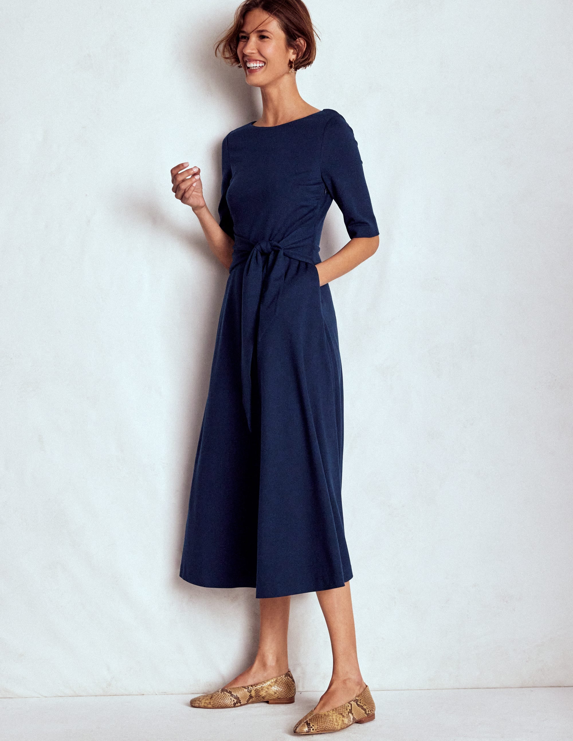 Mathilde Ponte-Kleid mit Bindegürtel-Marineblau - Image 4