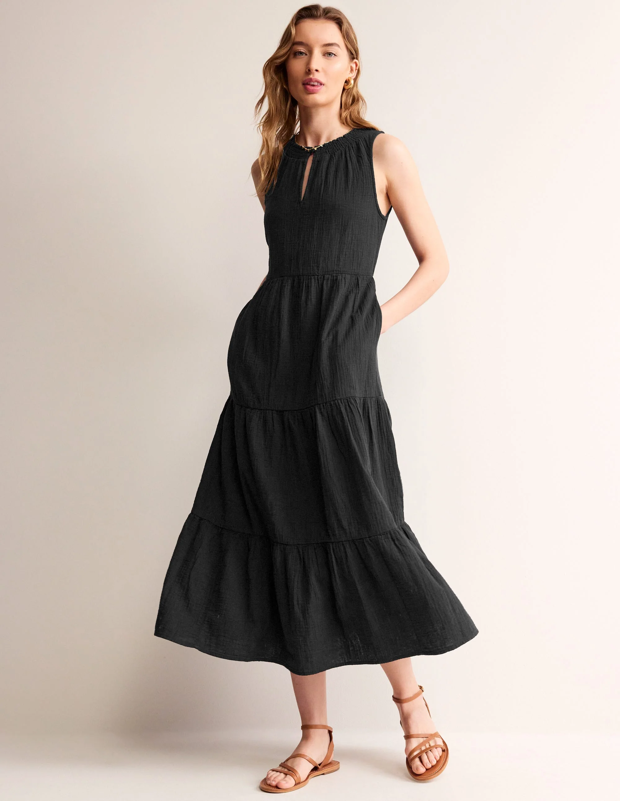 Maxi-Stufenkleid aus Doppeltuch-Schwarz