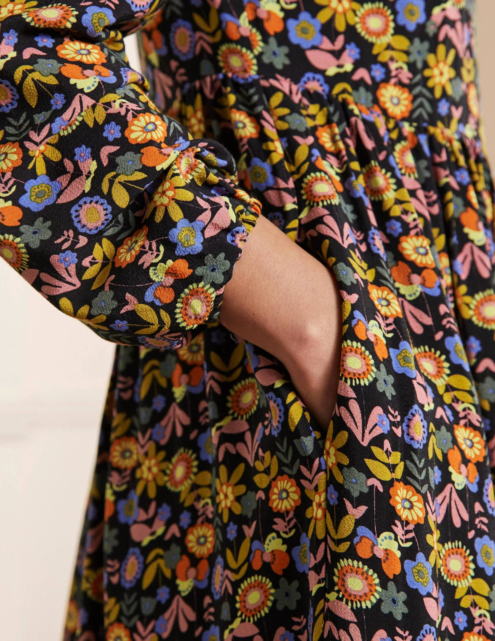 Maxikleid mit Bortendetail-Schwarz/Bunt, Blüten - Image 2