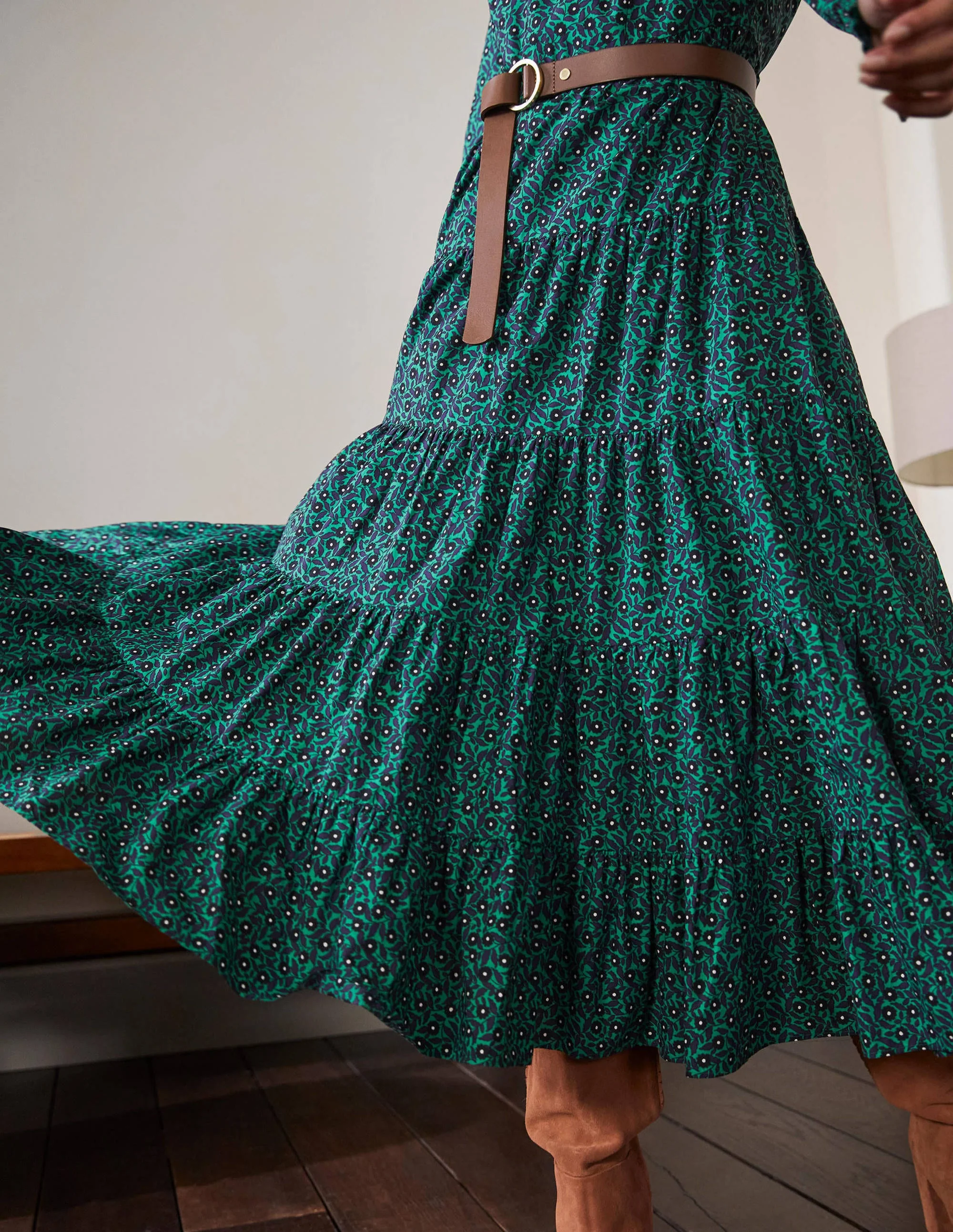 Maxikleid mit Stufen-Schottengrün, Filigranes Blumenmuster - Image 5