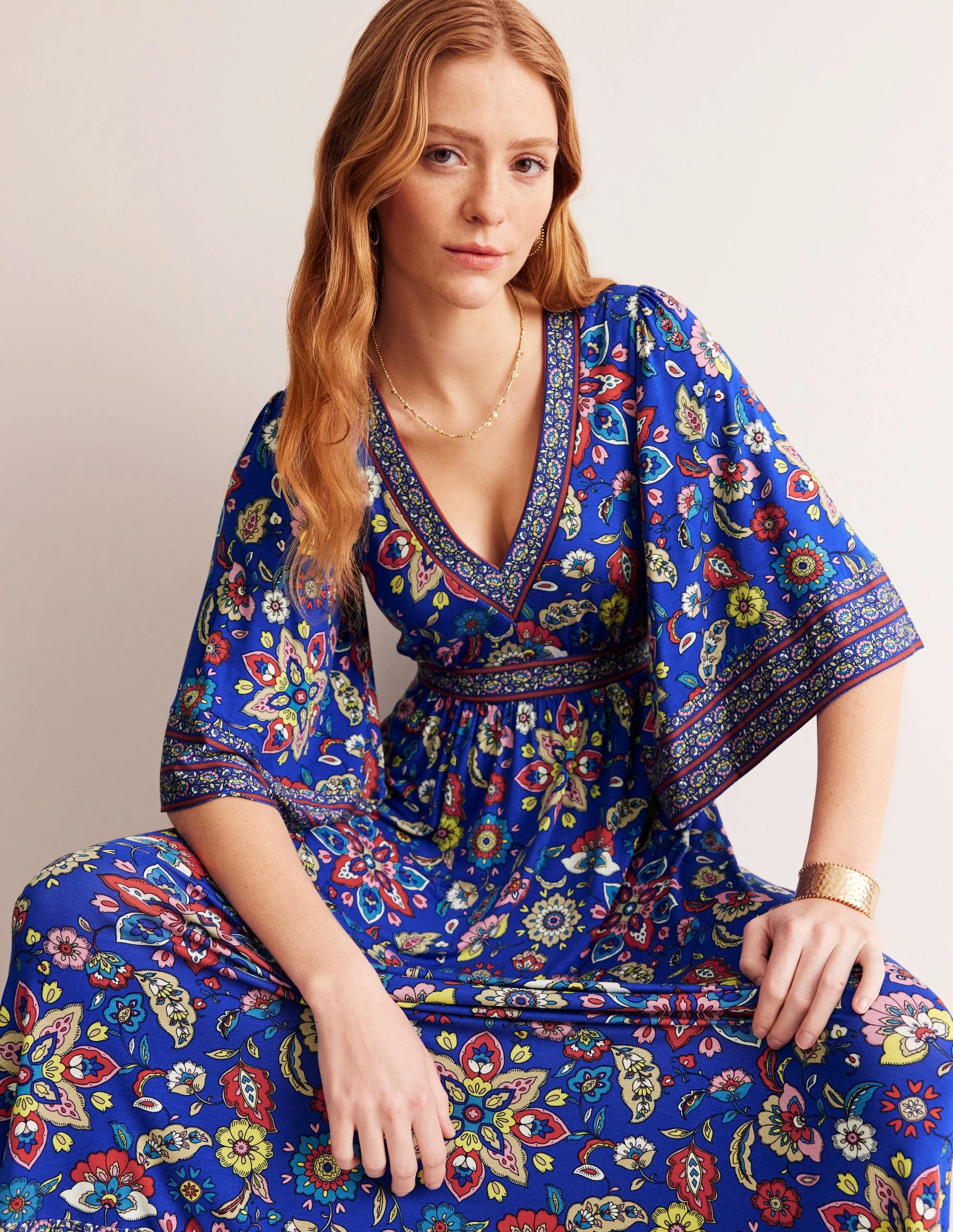 Maya Jersey-Maxikleid im Kimono-Stil-Surf the Web, Botanische Zweige - Image 4