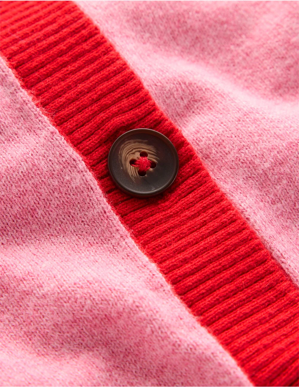 Meg Strickjacke mit Raglanärmeln-Kamelbraun, Rosa Blockfarben - Image 6