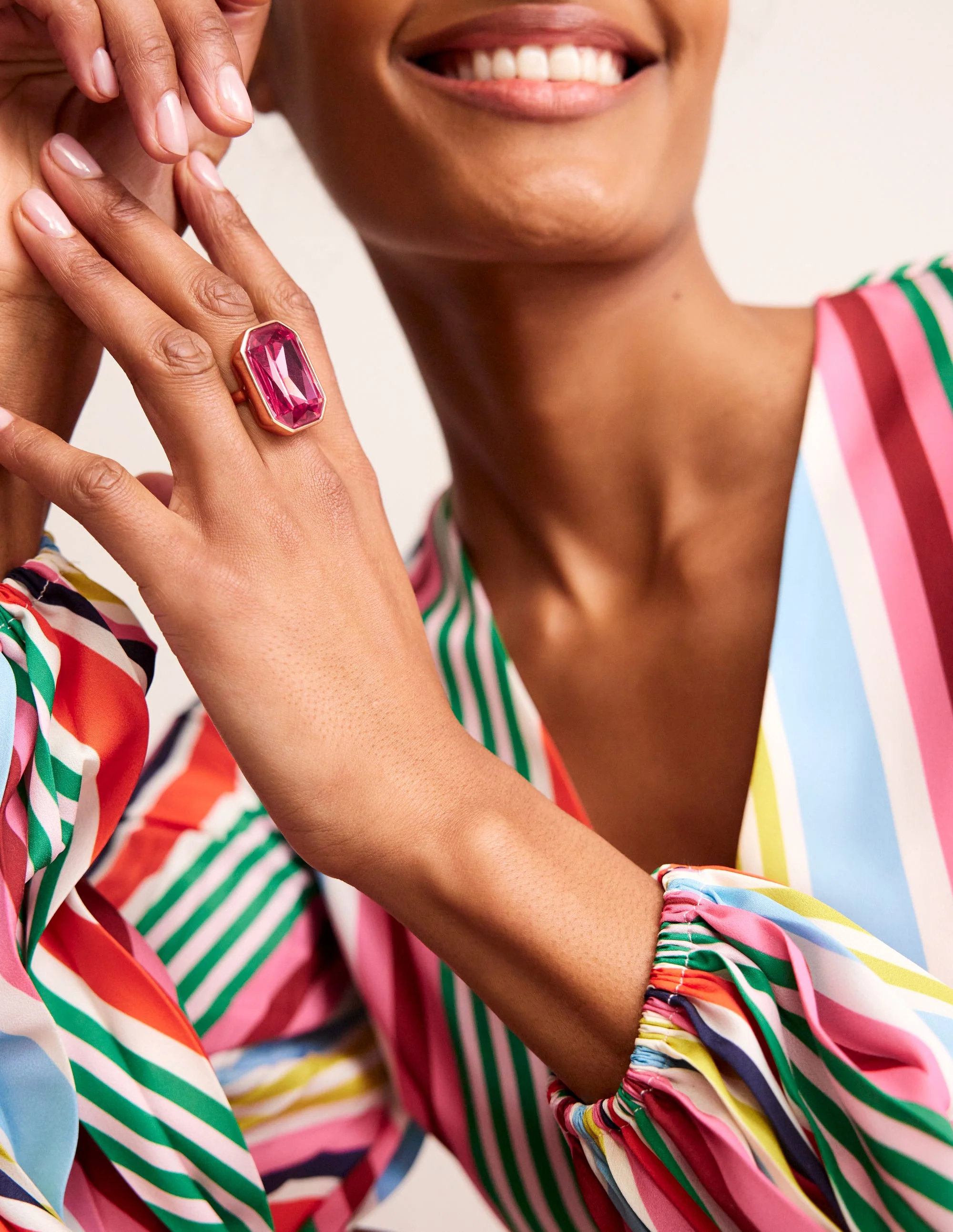 Mega-Cluster-Ring mit Schmucksteinen-Pink