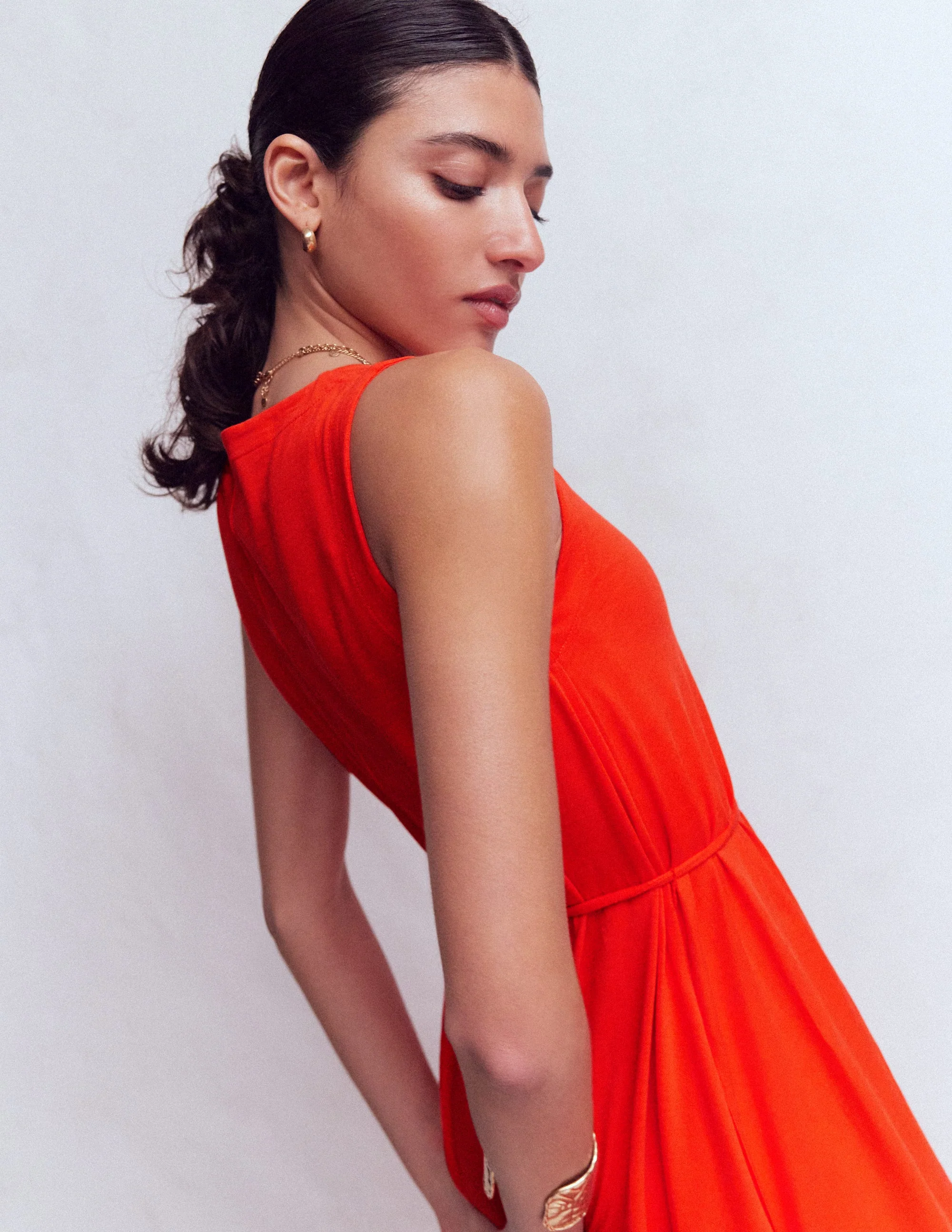 Mia Jersey-Midikleid mit V-Ausschnitt-Knallrot - Image 2
