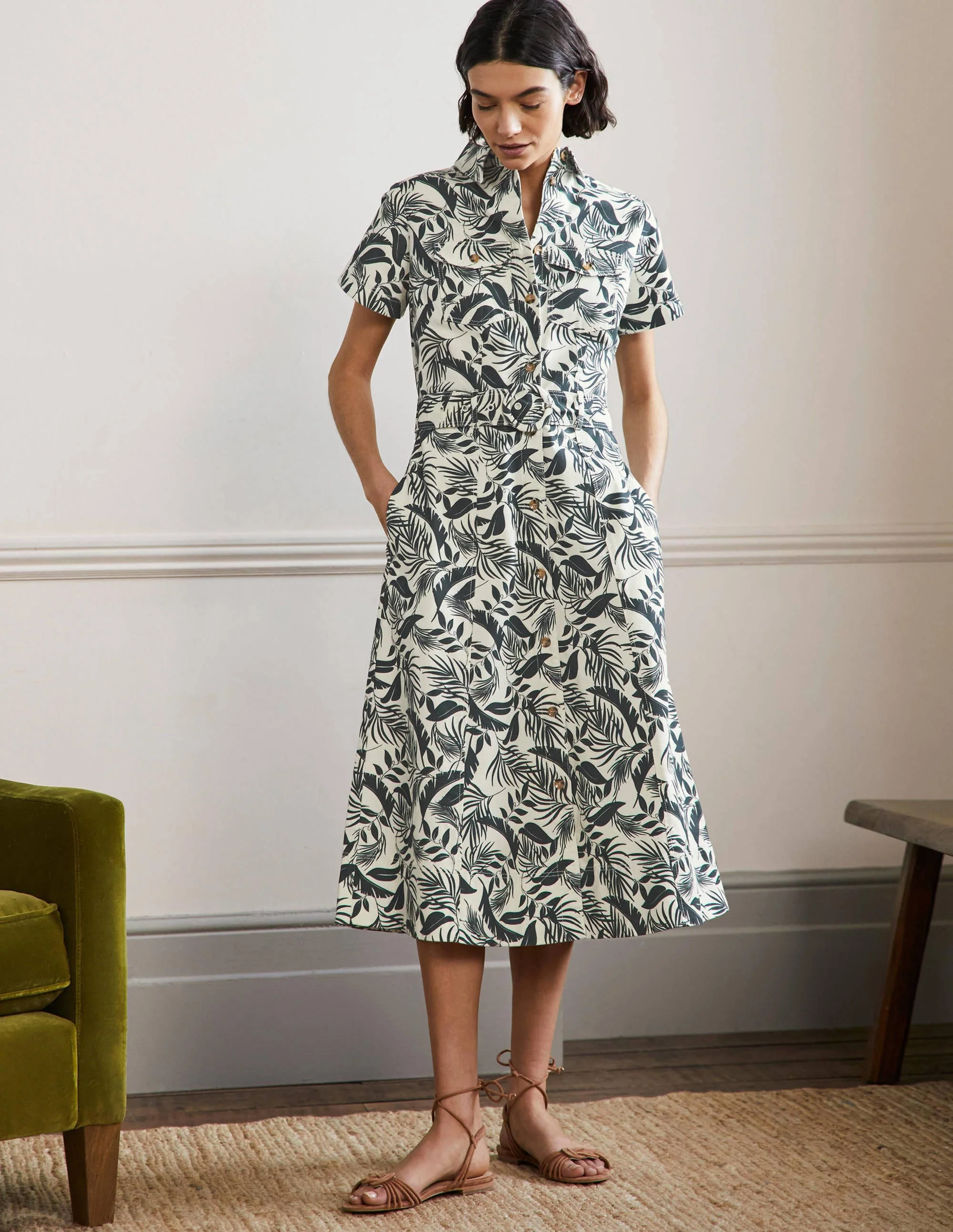 Midi-Hemdblusenkleid mit Gürtel-Gartengrün, Tropische Blätter