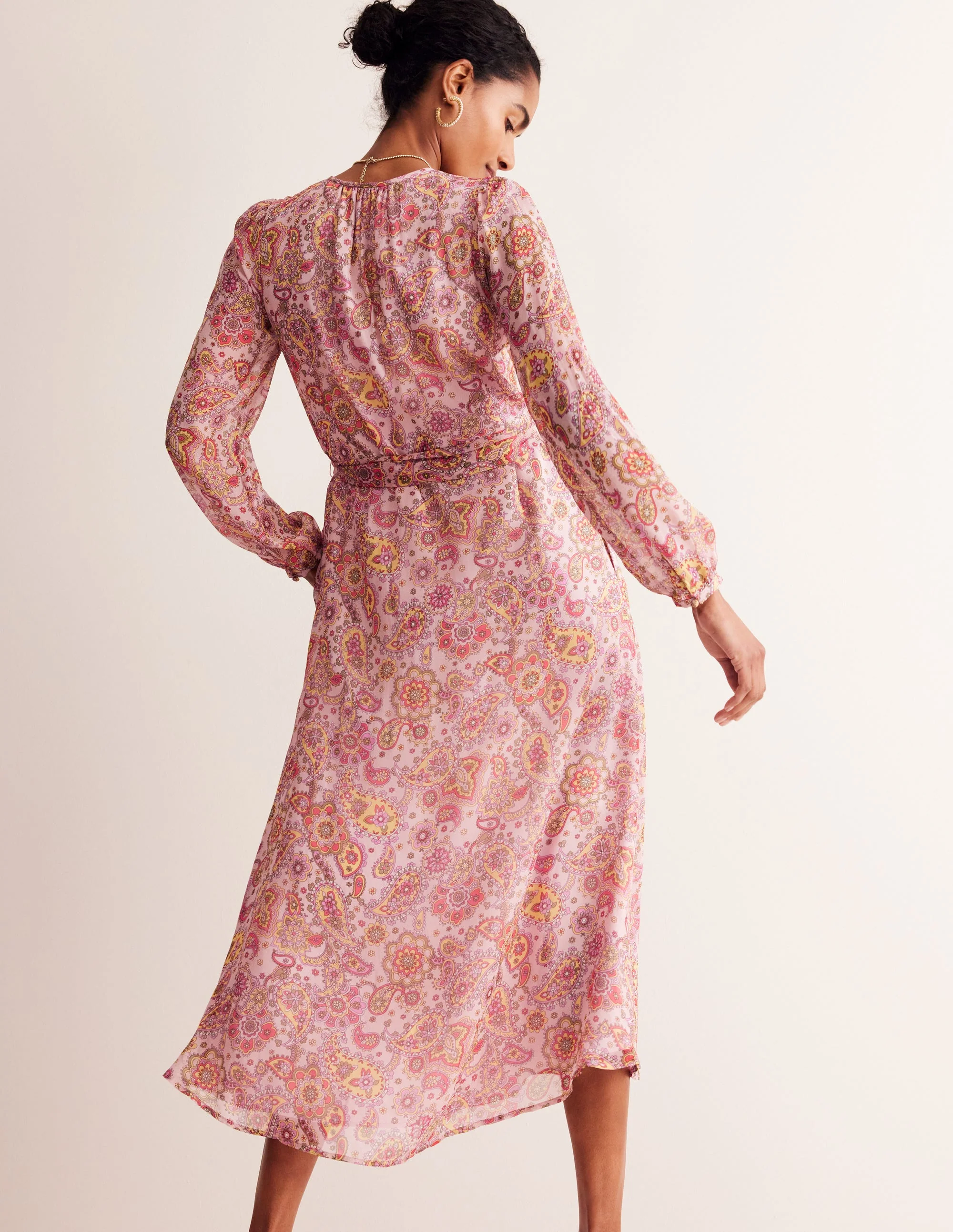 Midi-Seidenkleid mit Blousonärmeln-Cantaloupe Sand Pipers - Image 3