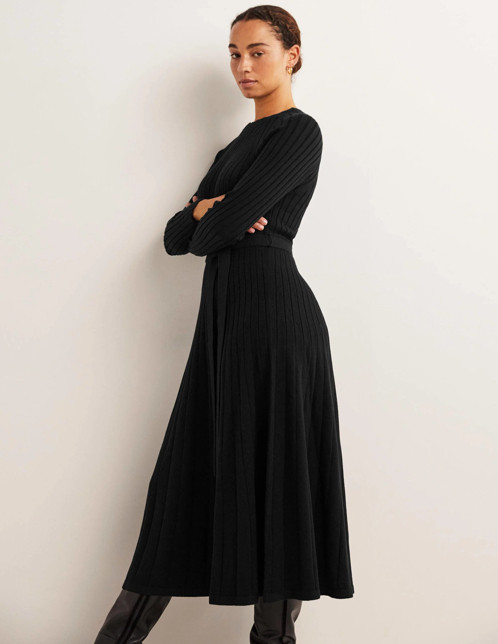 Midi-Strickkleid mit Rippdetails-Schwarz - Image 4