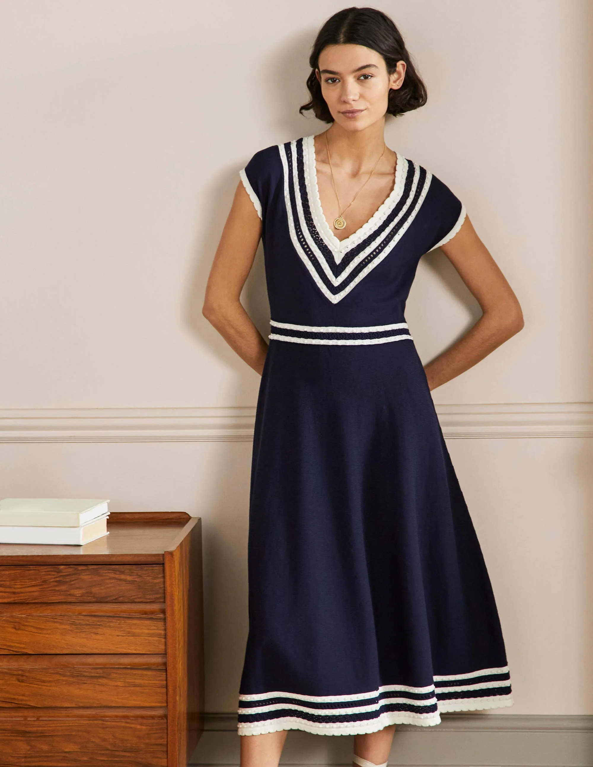 Midi-Strickkleid mit Zierborte-Marineblau