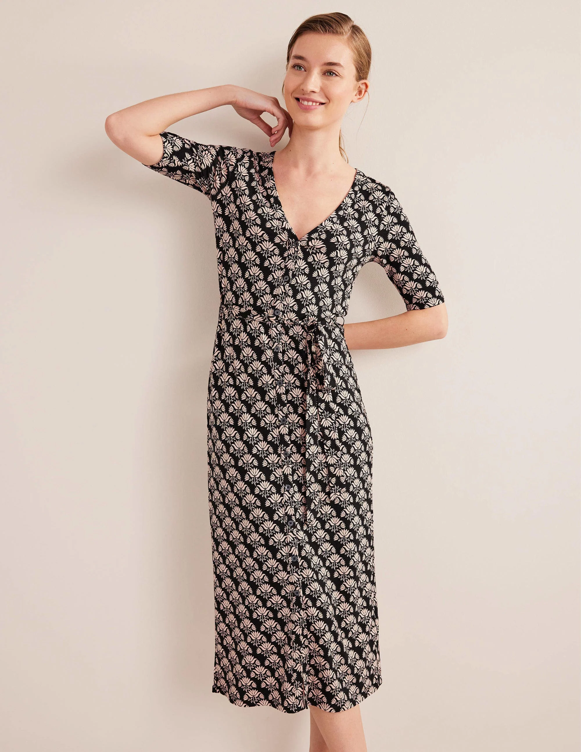 Midikleid aus Jersey mit Knopfleiste-Schwarz, Blumenstempel