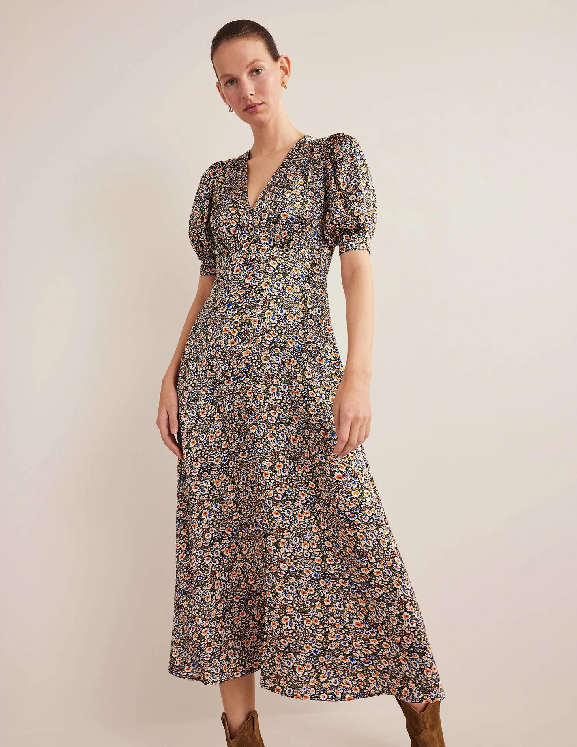 Midikleid aus Satin-Bunt, Paradiesblüten