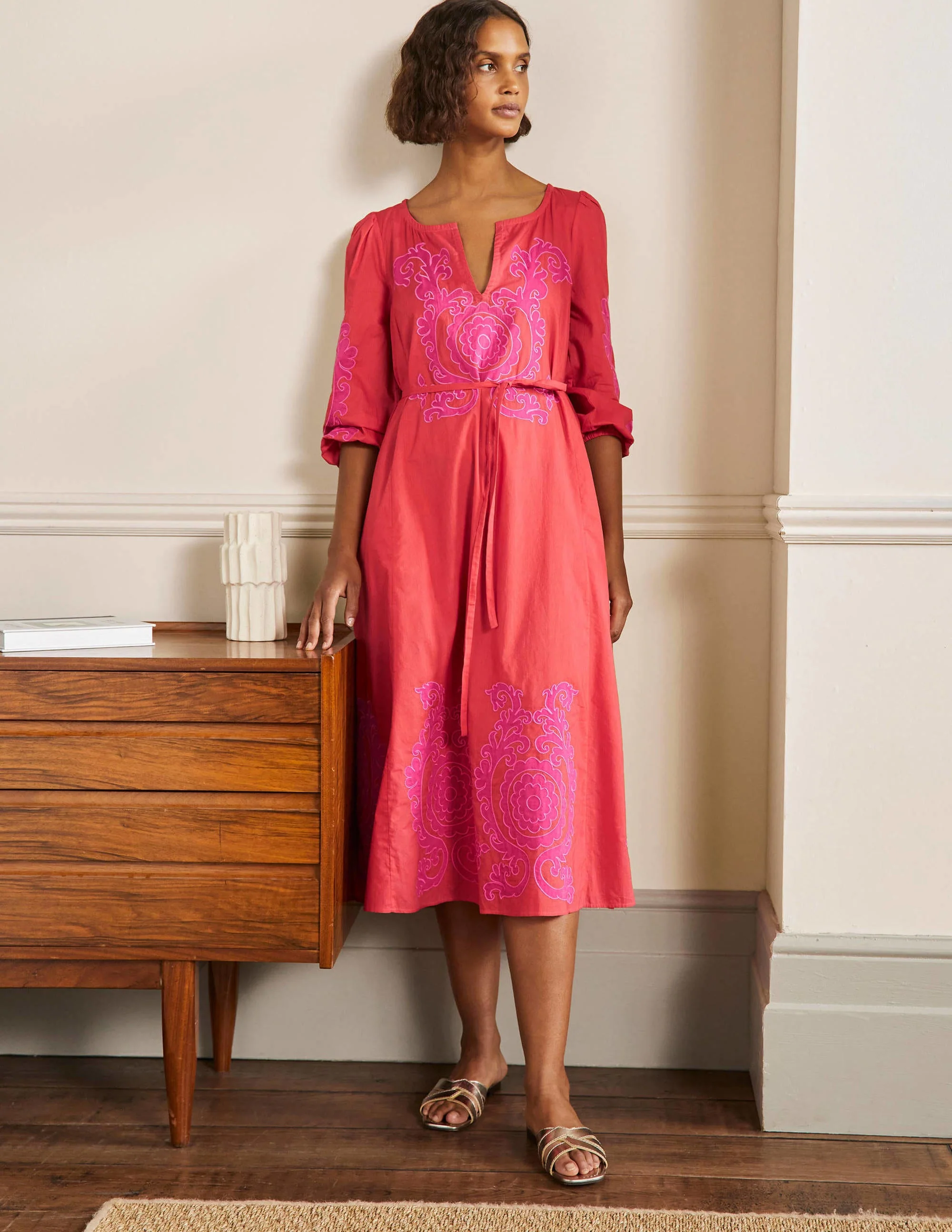 Midikleid mit Applikation-Knalliges Papayaorange