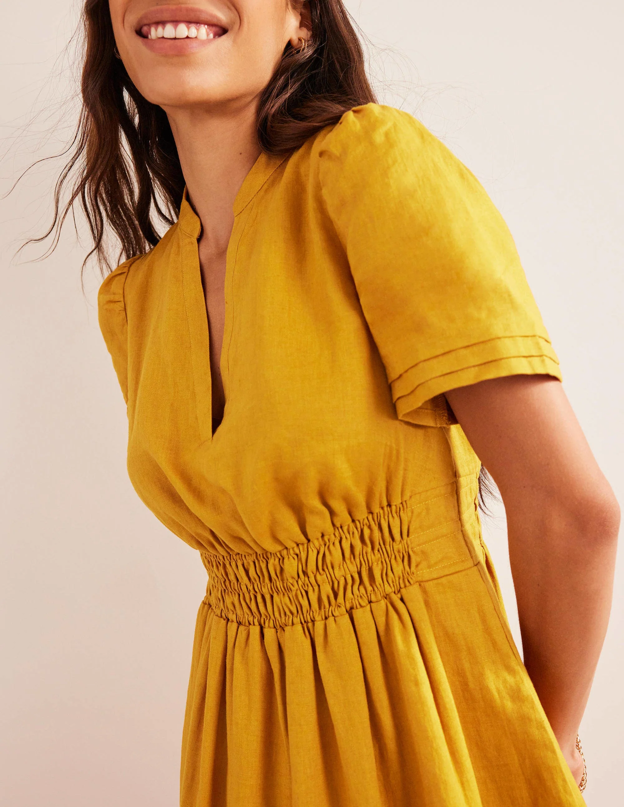 Midikleid mit Biesenfalten-Ockergelb - Image 2