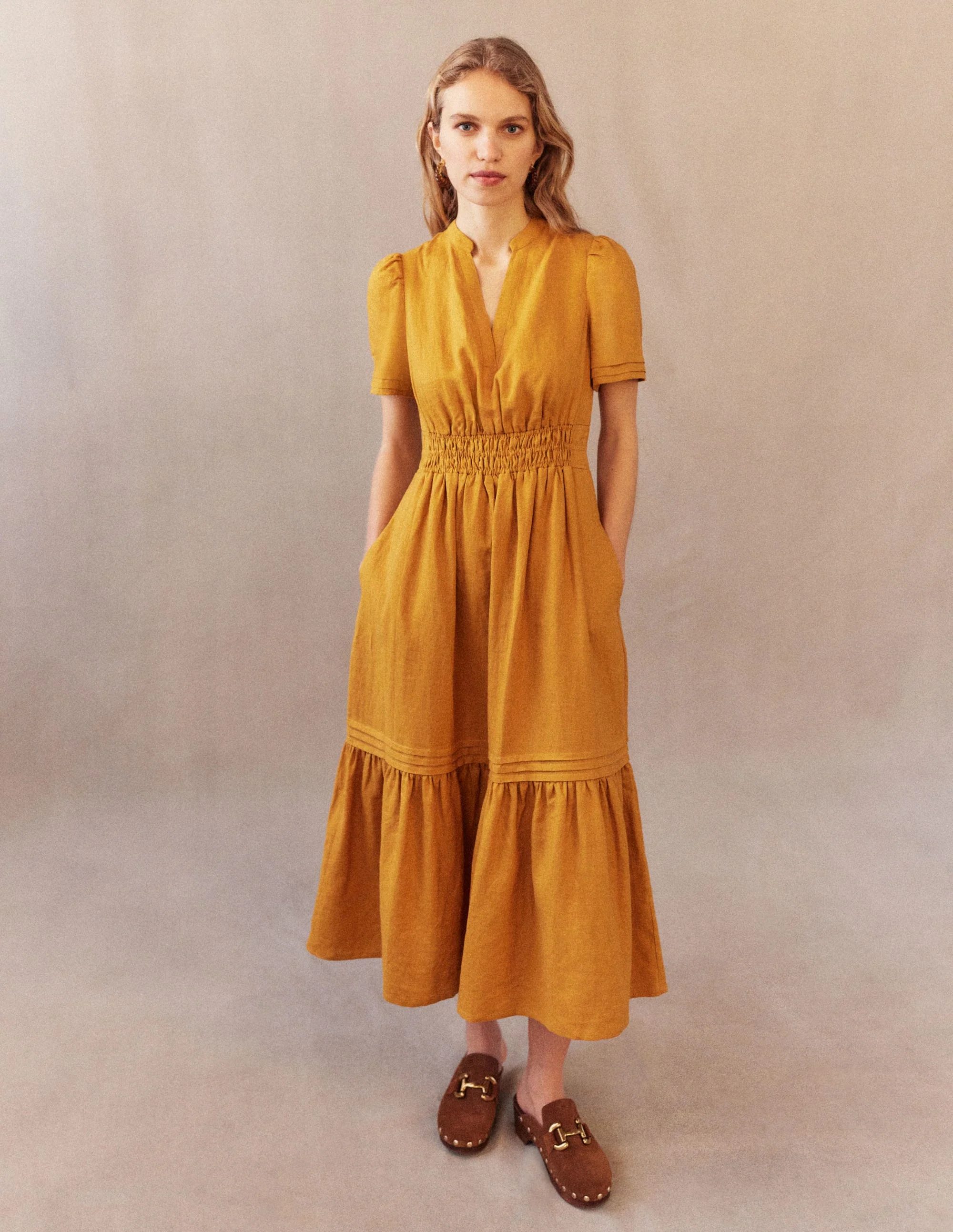 Midikleid mit Biesenfalten-Ockergelb - Image 6