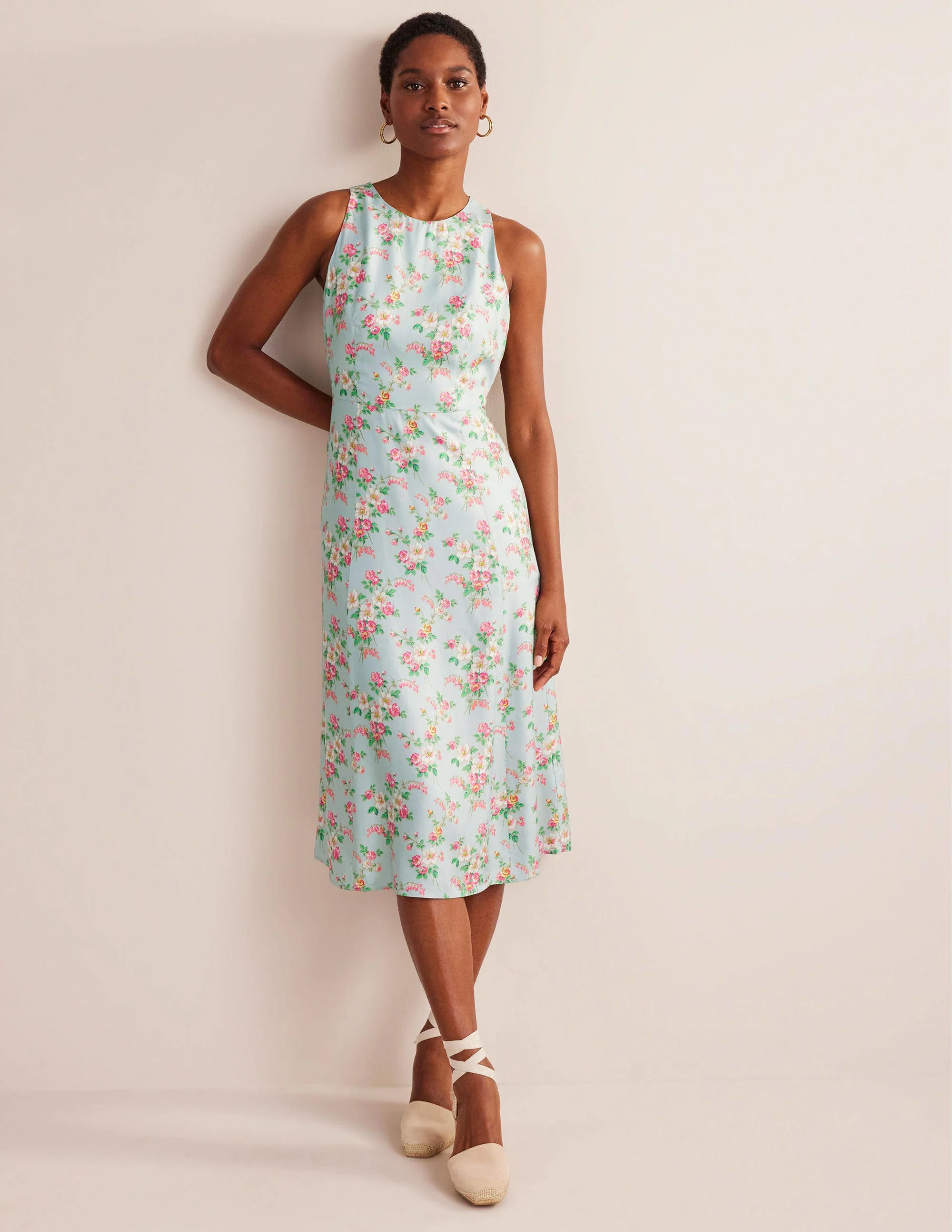 Midikleid mit schmaler Taille und weitem Rock-Blassgrün, Vintage-Blumen - Image 4